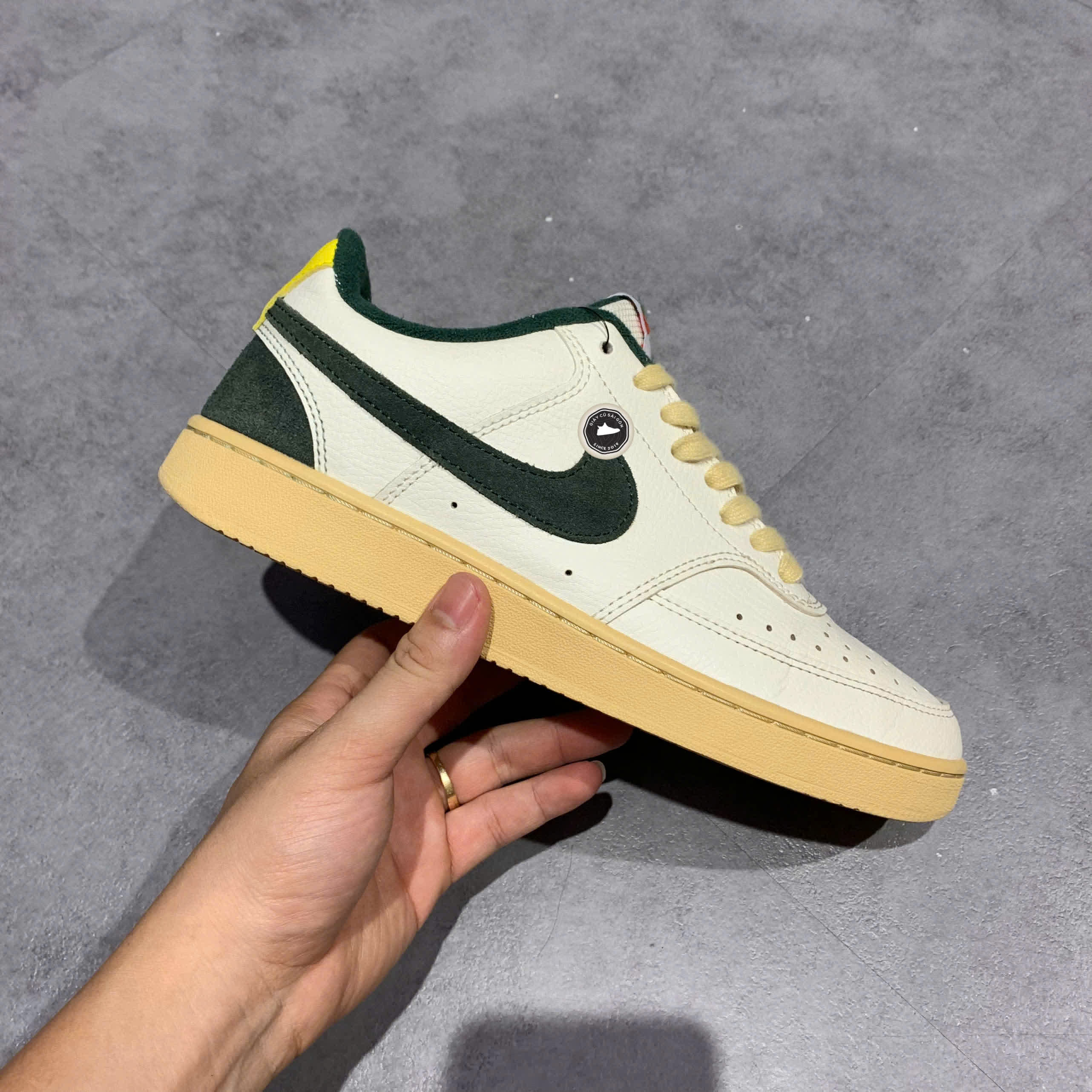 NIKE COURT VISION LOW “SAIL PRO GREEN” – FD0320 133 – GIÀY 2HAND CHÍNH HÃNG [PVN19368]