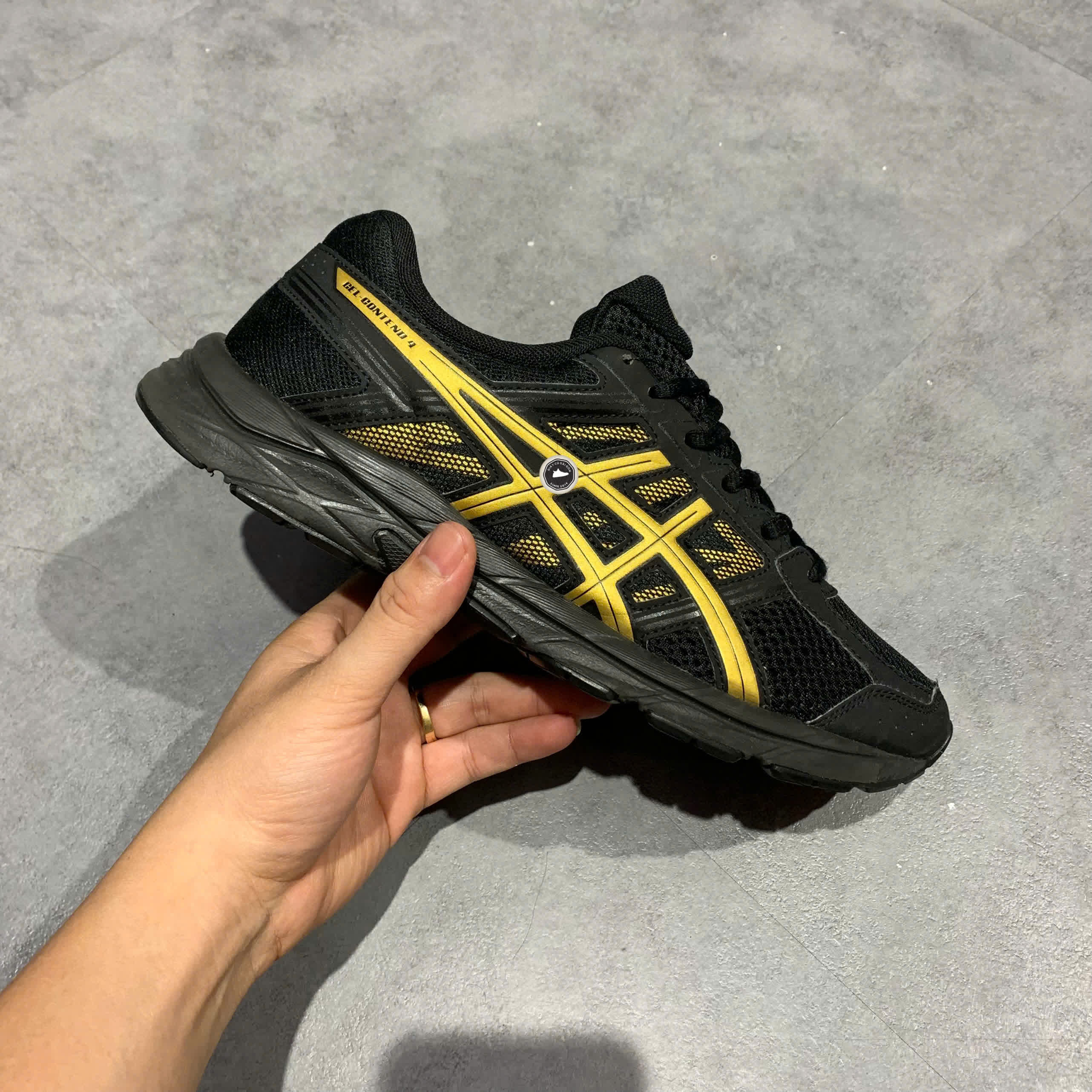 ASICS GEL‑CONTEND 4 'BLACK/GOLD' – T8D4Q‑013 – GIÀY 2HAND CHÍNH HÃNG [PVN19438]