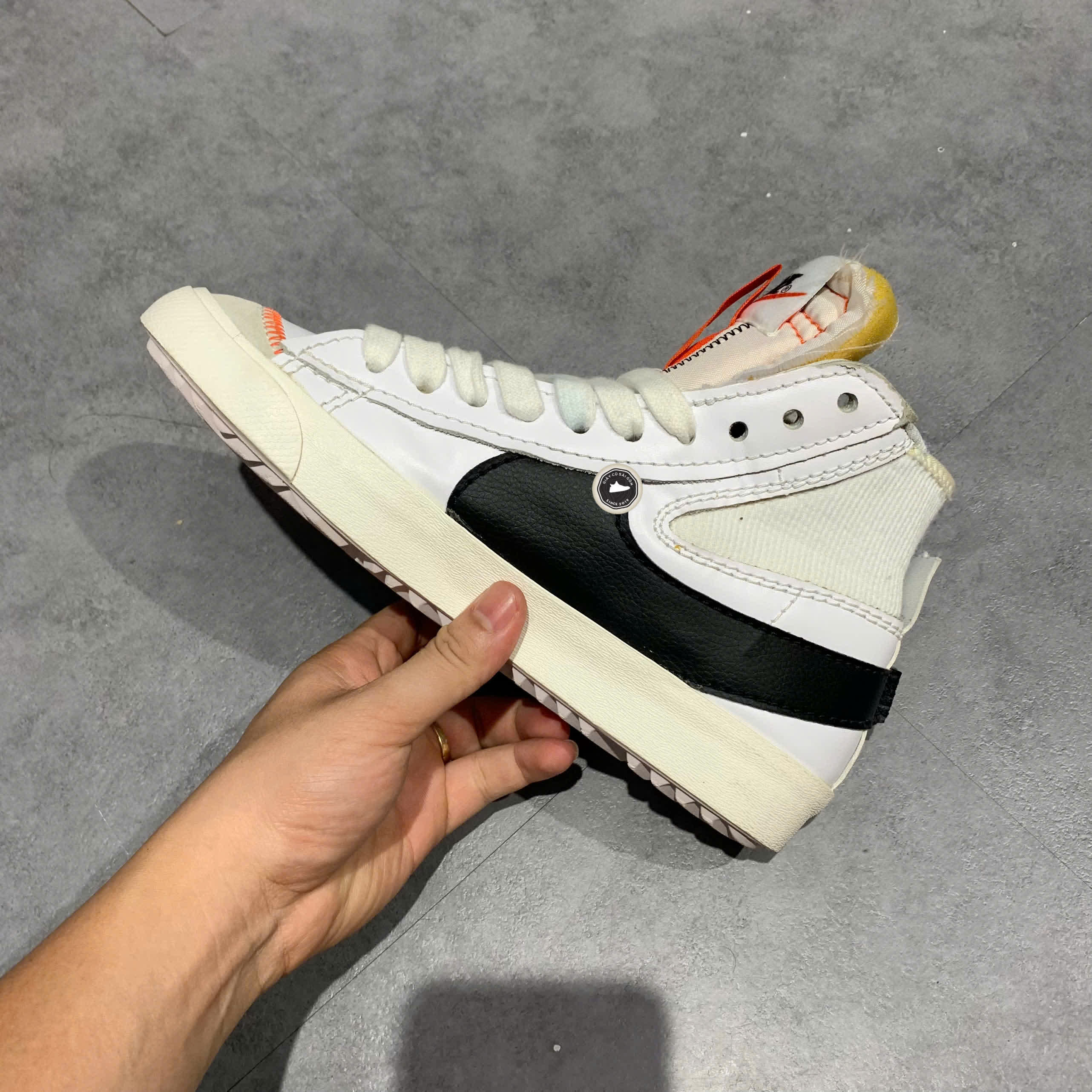 NIKE BLAZER MID ’77 JUMBO WHITE BLACK SAIL – DQ1471 100 – GIÀY 2HAND CHÍNH HÃNG [PVN19167]