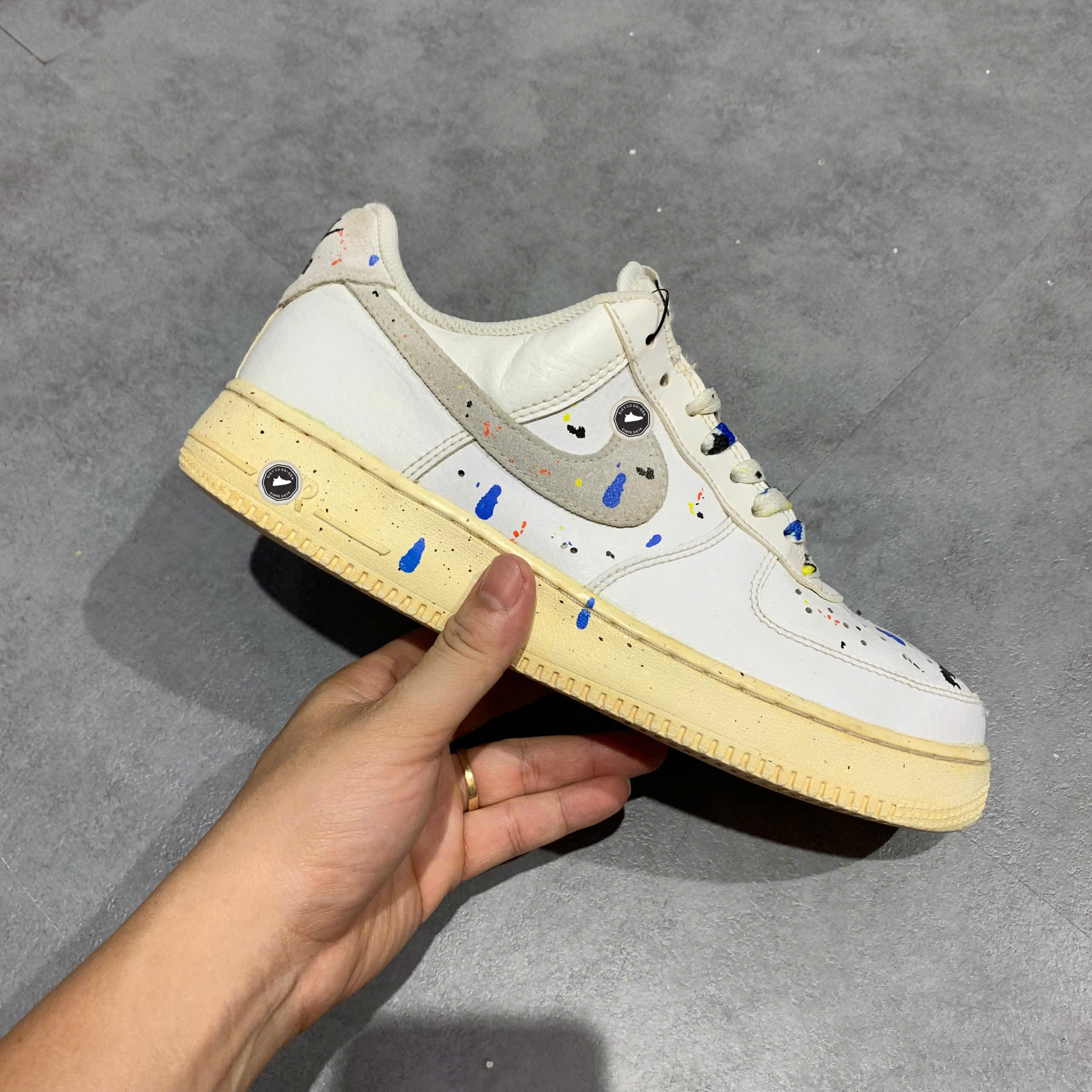 NIKE AIR FORCE 1 ‘07 LV8 PAINT SPLATTER – CZ0339‑100 – GIÀY 2HAND CHÍNH HÃNG [PVN19431]