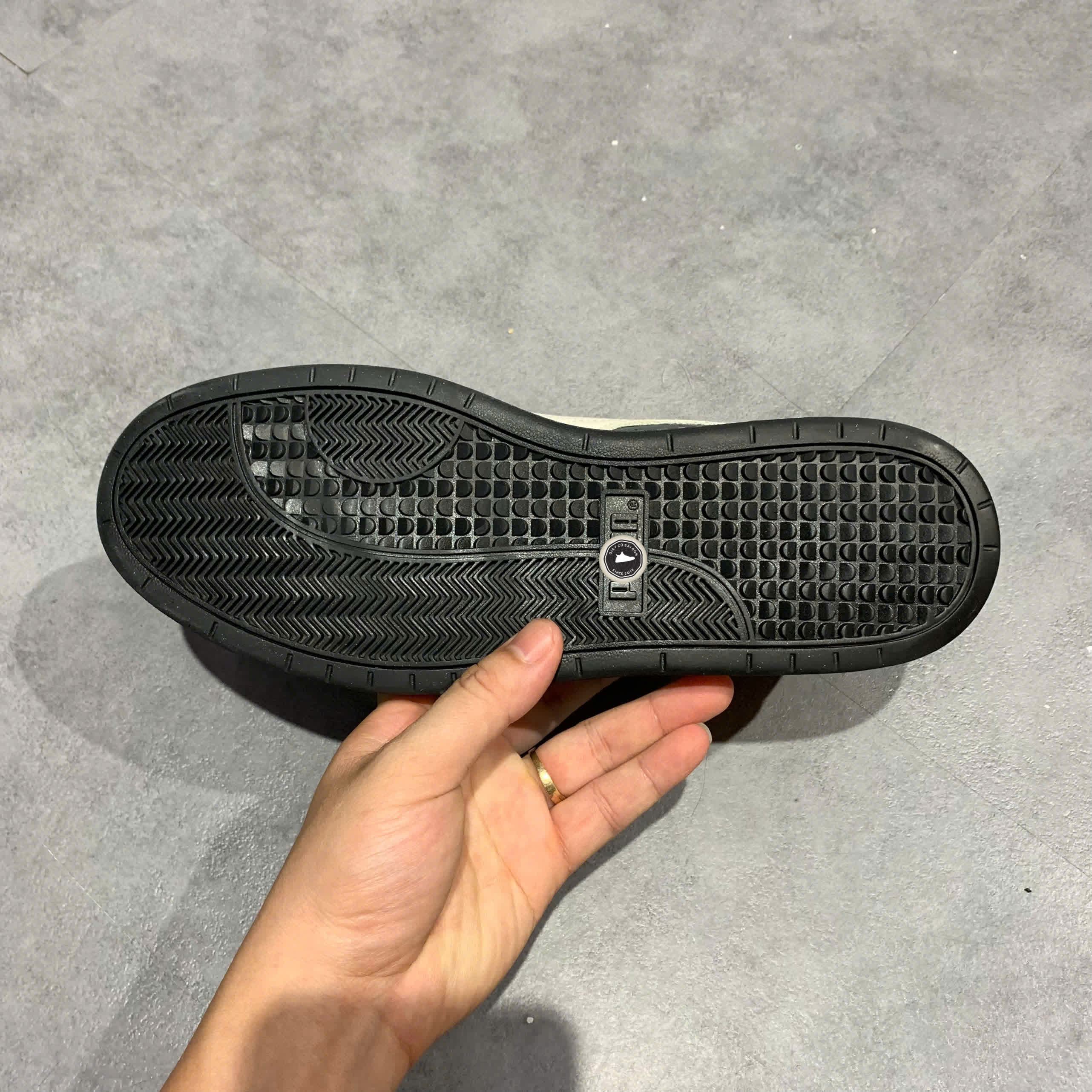 PUMA COURT GUARD ‘MIX - DARK SHADOW’ – 387335 04 – GIÀY 2HAND CHÍNH HÃNG [PVN19367]