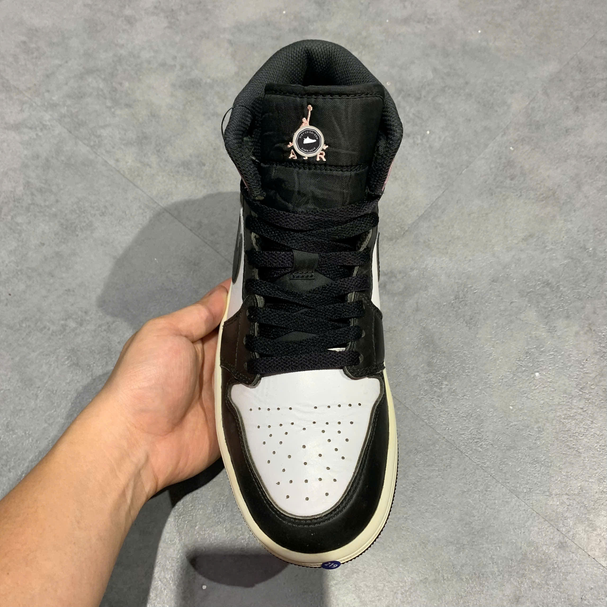 NIKE AIR JORDAN 1 MID SE ZEN MASTER – DM1200 001 SIZE 41 – GIÀY 2HAND CHÍNH HÃNG