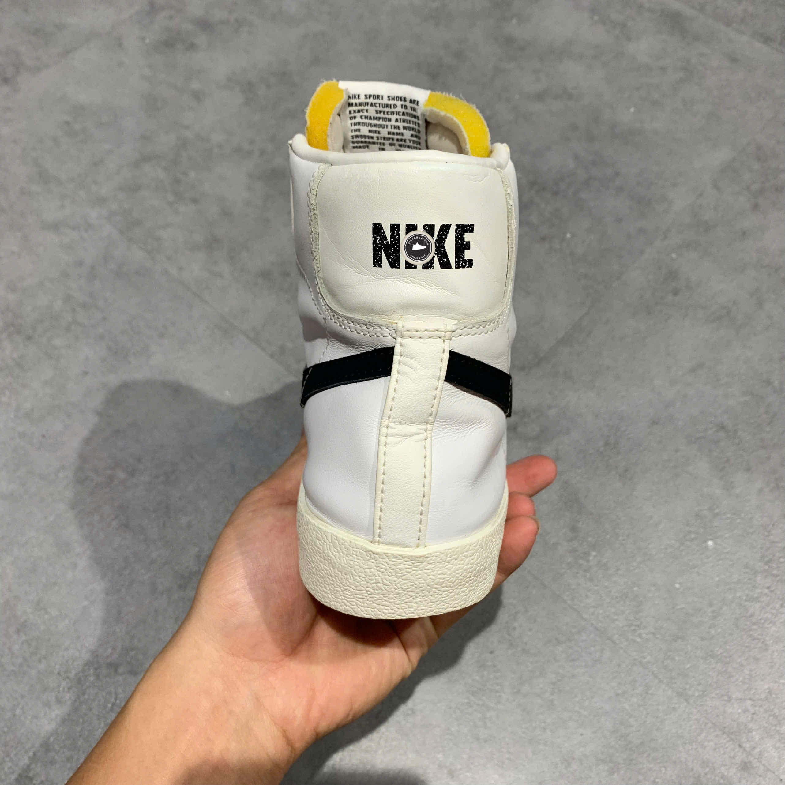 NIKE BLAZER MID ’77 VINTAGE 'WHITE/BLACK' – BQ6806‑100 – GIÀY 2HAND CHÍNH HÃNG [PVN19397]