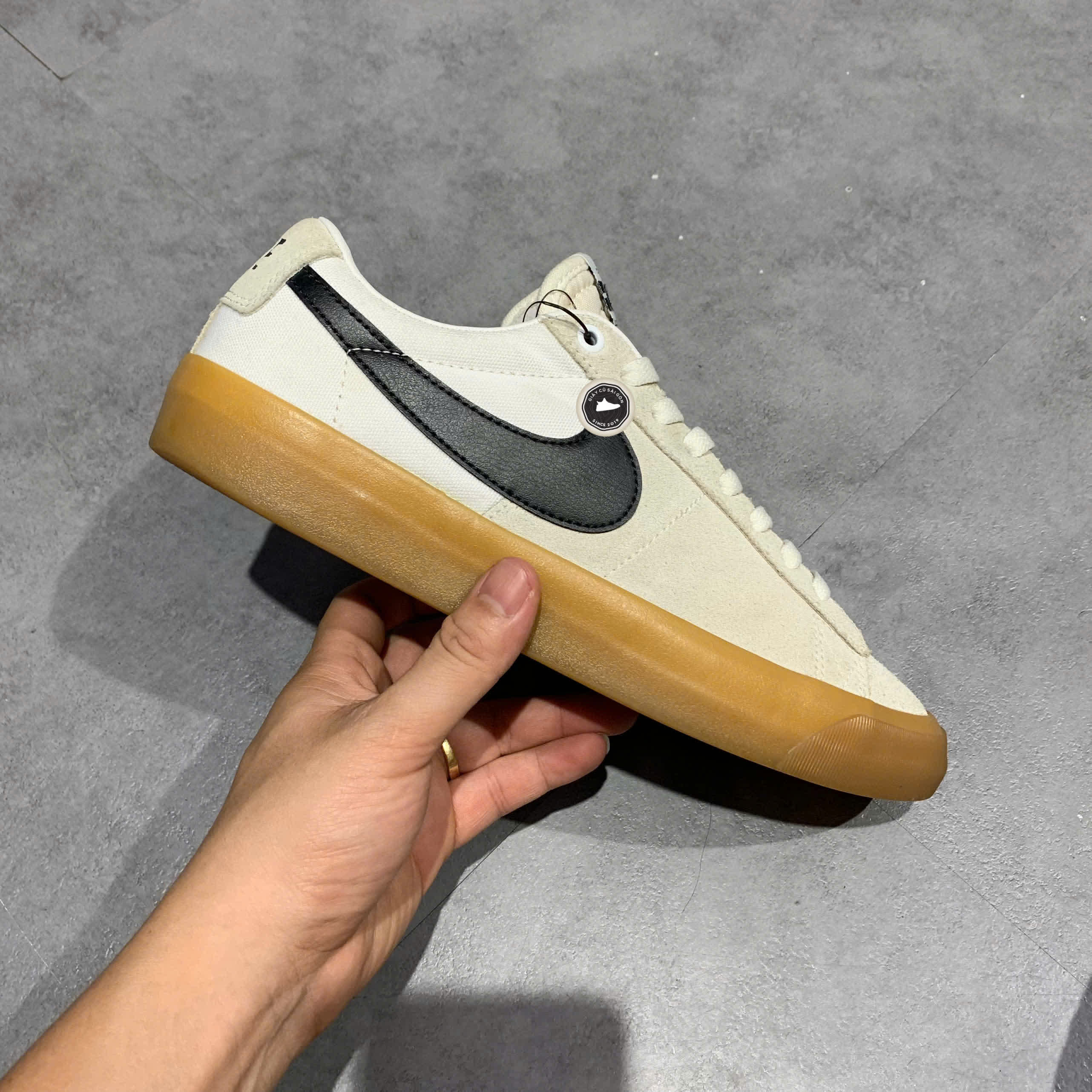 NIKE SB ZOOM BLAZER LOW PRO GT WHITE GUM – DC7695 100 SIZE 41 – GIÀY 2HAND CHÍNH HÃNG