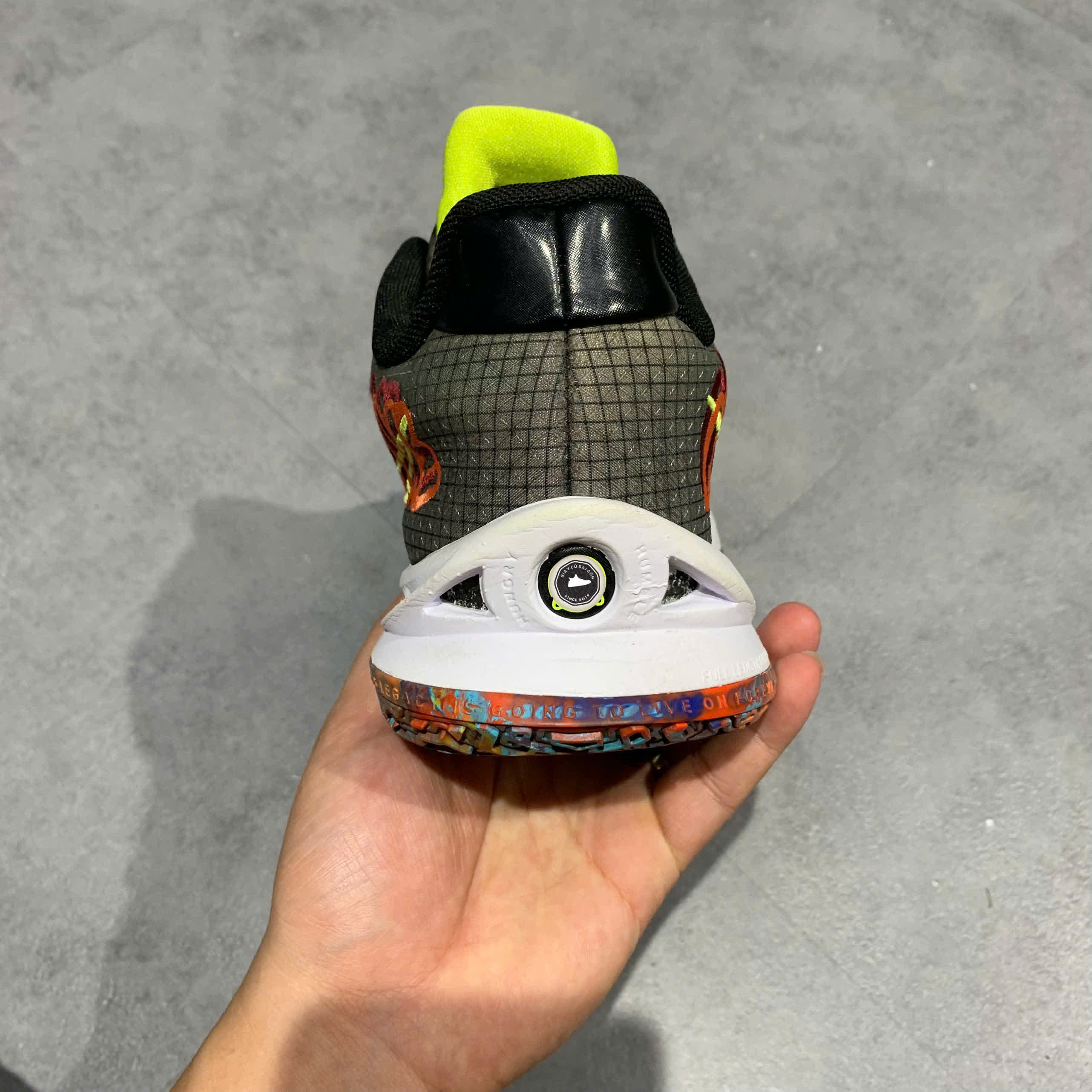 NIKE KYRIE LOW 4 EP “BLACK TURF ORANGE” CZ0105 002 – GIÀY 2HAND CHÍNH HÃNG PVN19189