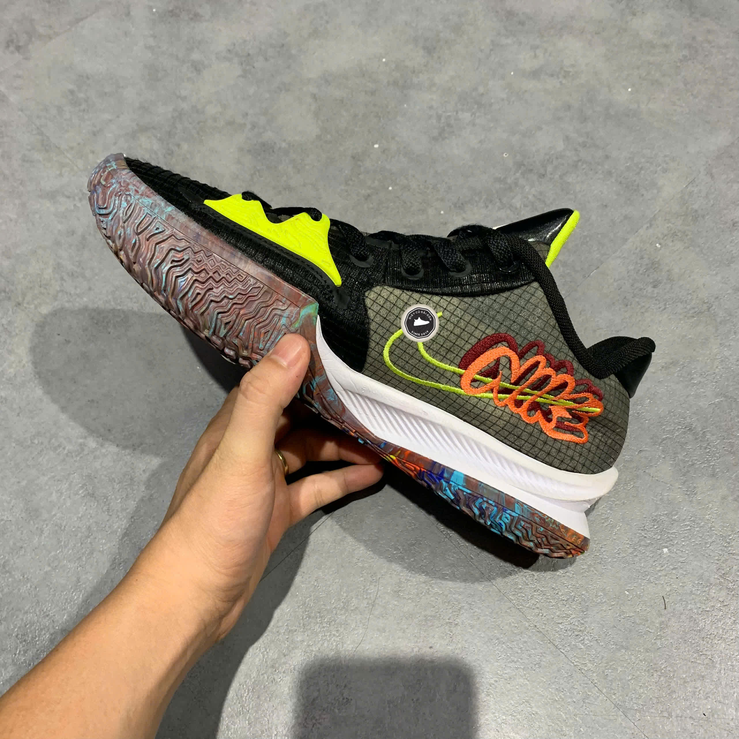 NIKE KYRIE LOW 4 EP “BLACK TURF ORANGE” CZ0105 002 – GIÀY 2HAND CHÍNH HÃNG PVN19189