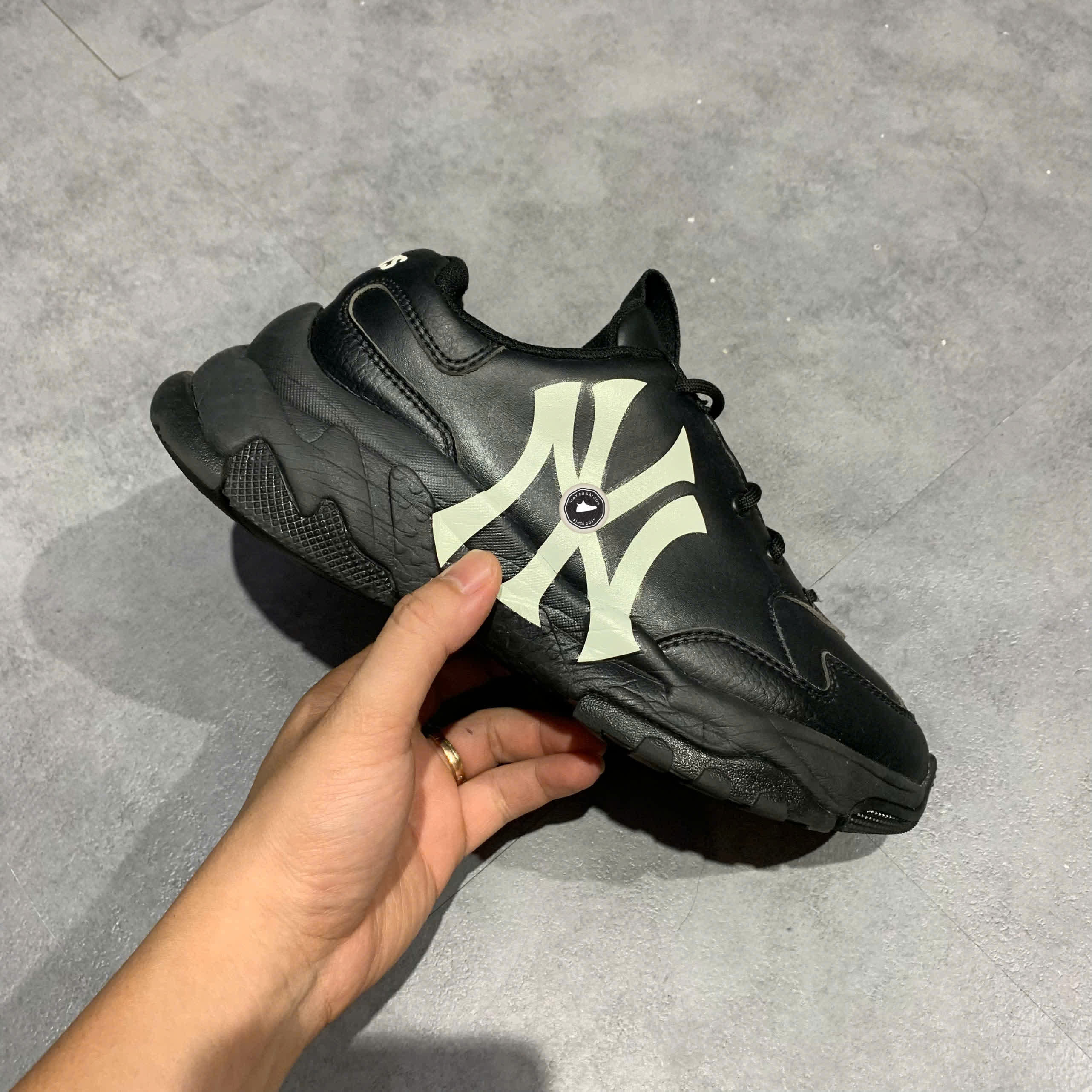 MLB BIGBALL CHUNKY A NY ‘BLACK’ 3ASHC101N SIZE 39 GIÀY 2HAND CHÍNH HÃNG [PVN19335]