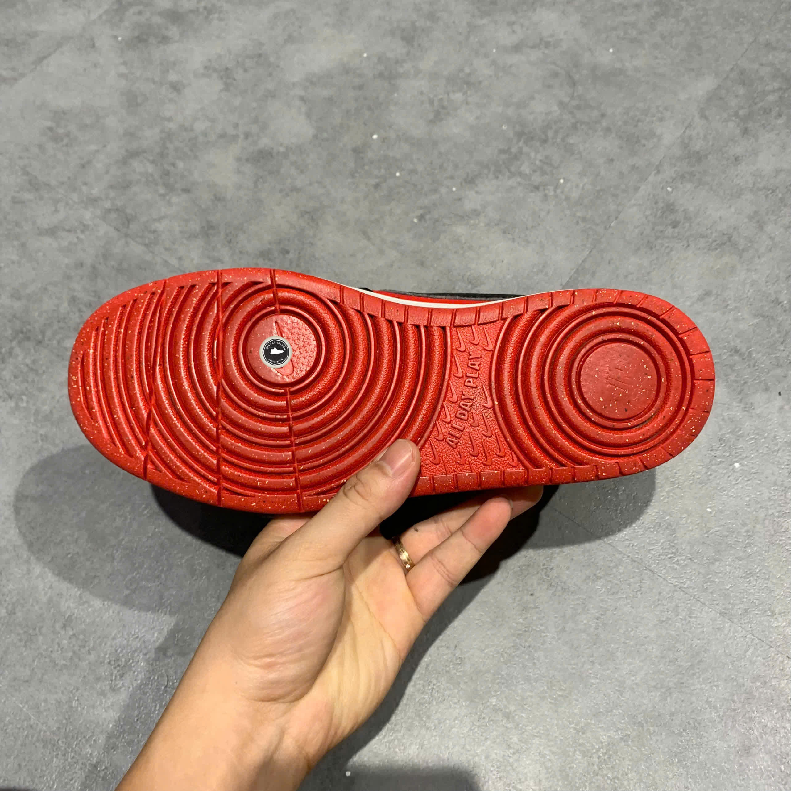 NIKE DUNK HIGH ‘UNIVERSITY RED’ DV5456 600 – GIÀY 2HAND CHÍNH HÃNG [PVN19246]