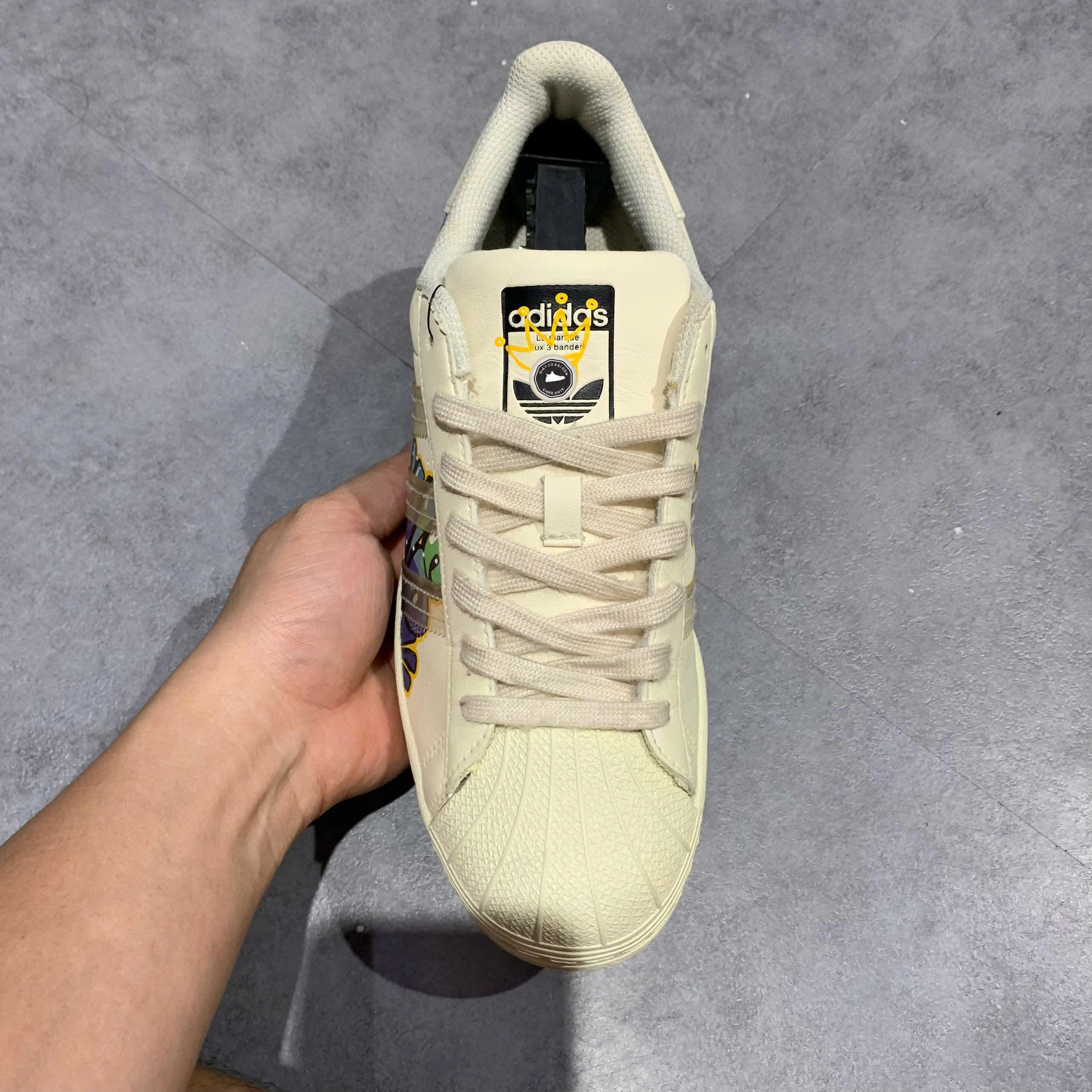 ADIDAS SUPERSTAR WHITE PURPLE GREEN – GW4443 SIZE 40 2/3 – GIÀY 2HAND CHÍNH HÃNG
