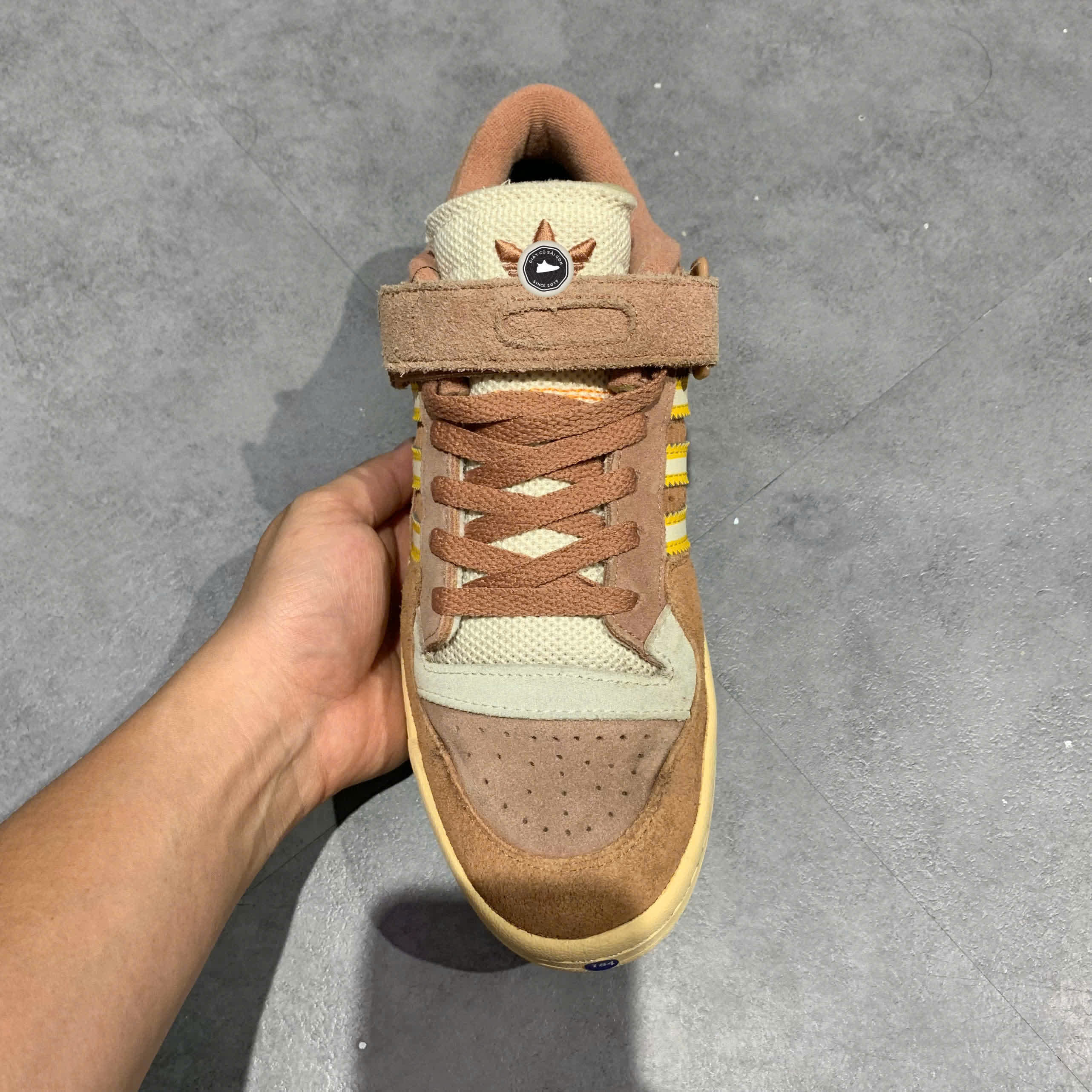ADIDAS FORUM 84 LOW ‘CLAY STRATA’ – SIZE 40 – GIÀY 2HAND CHÍNH HÃNG