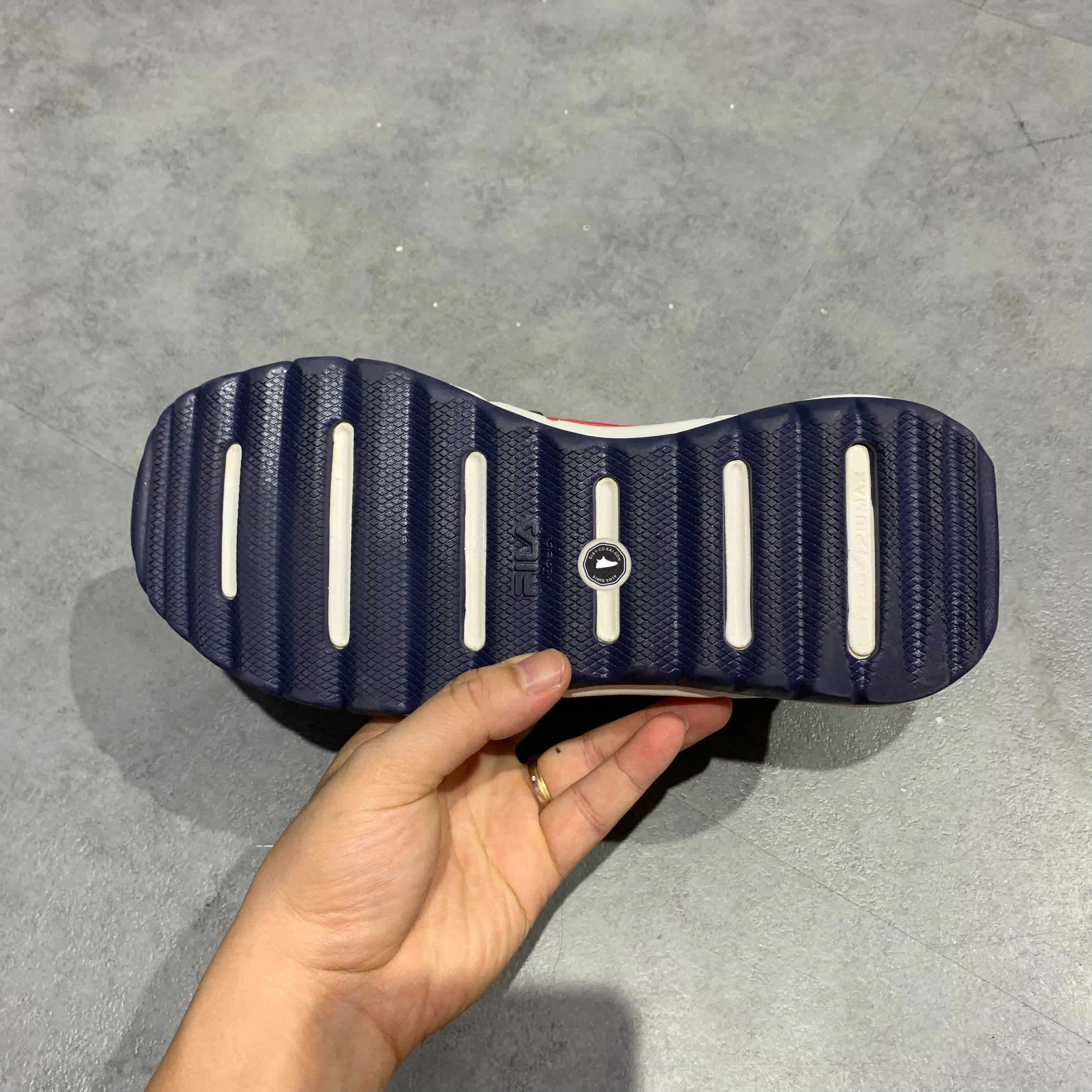 FILA TERRA LOW TOP CHUNKY – SIZE 40 – GIÀY 2HAND CHÍNH HÃNG
