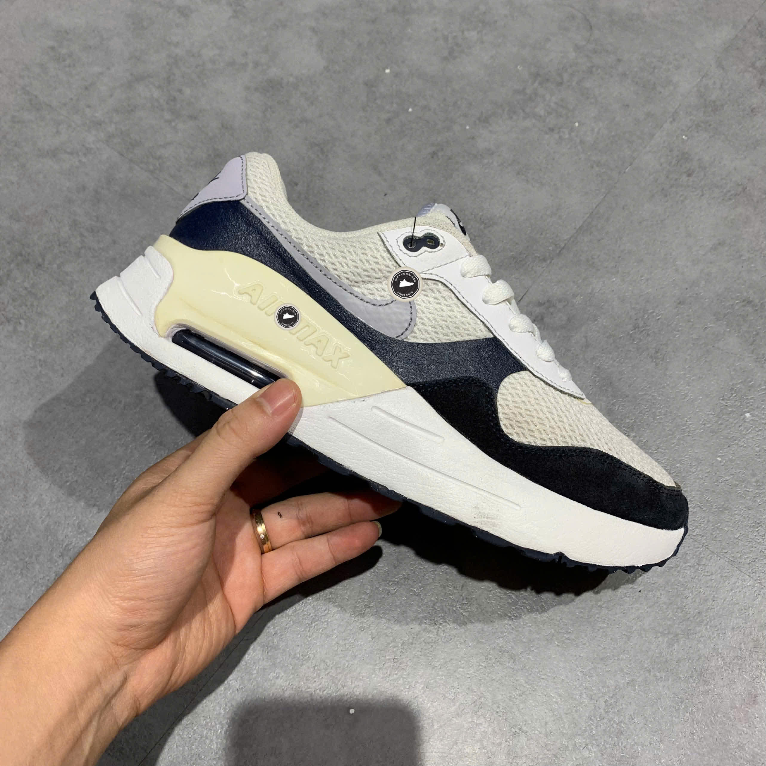 NIKE AIR MAX SYSTM “WHITE OBSIDIAN” – DM9537 102 SIZE 40.5 – GIÀY 2HAND CHÍNH HÃNG