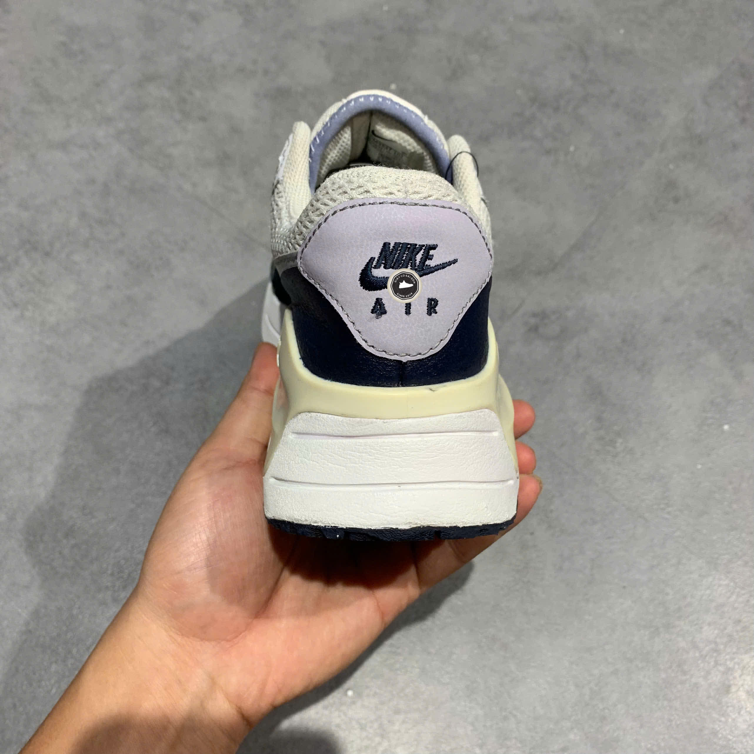 NIKE AIR MAX SYSTM “WHITE OBSIDIAN” – DM9537 102 SIZE 40.5 – GIÀY 2HAND CHÍNH HÃNG