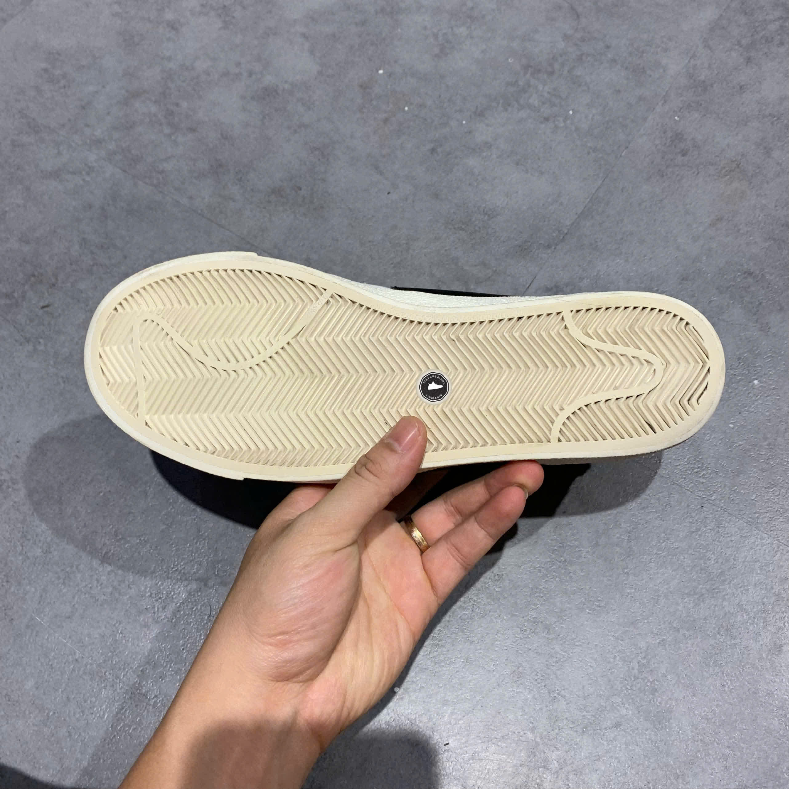NIKE BLAZER LOW ’77 JUMBO – DN2158 101 SIZE 40 – GIÀY 2HAND CHÍNH HÃNG