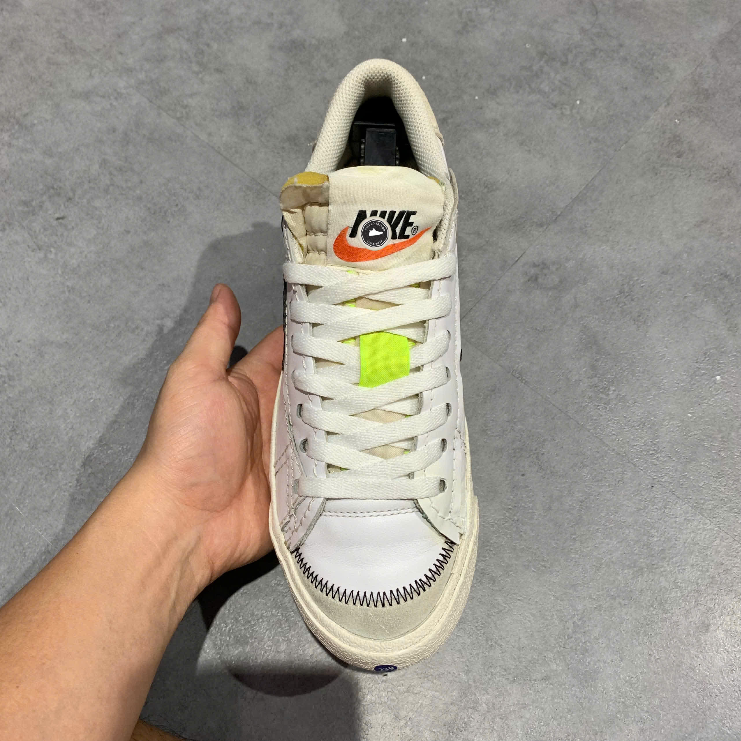 NIKE BLAZER LOW ’77 JUMBO – DN2158 101 SIZE 40 – GIÀY 2HAND CHÍNH HÃNG