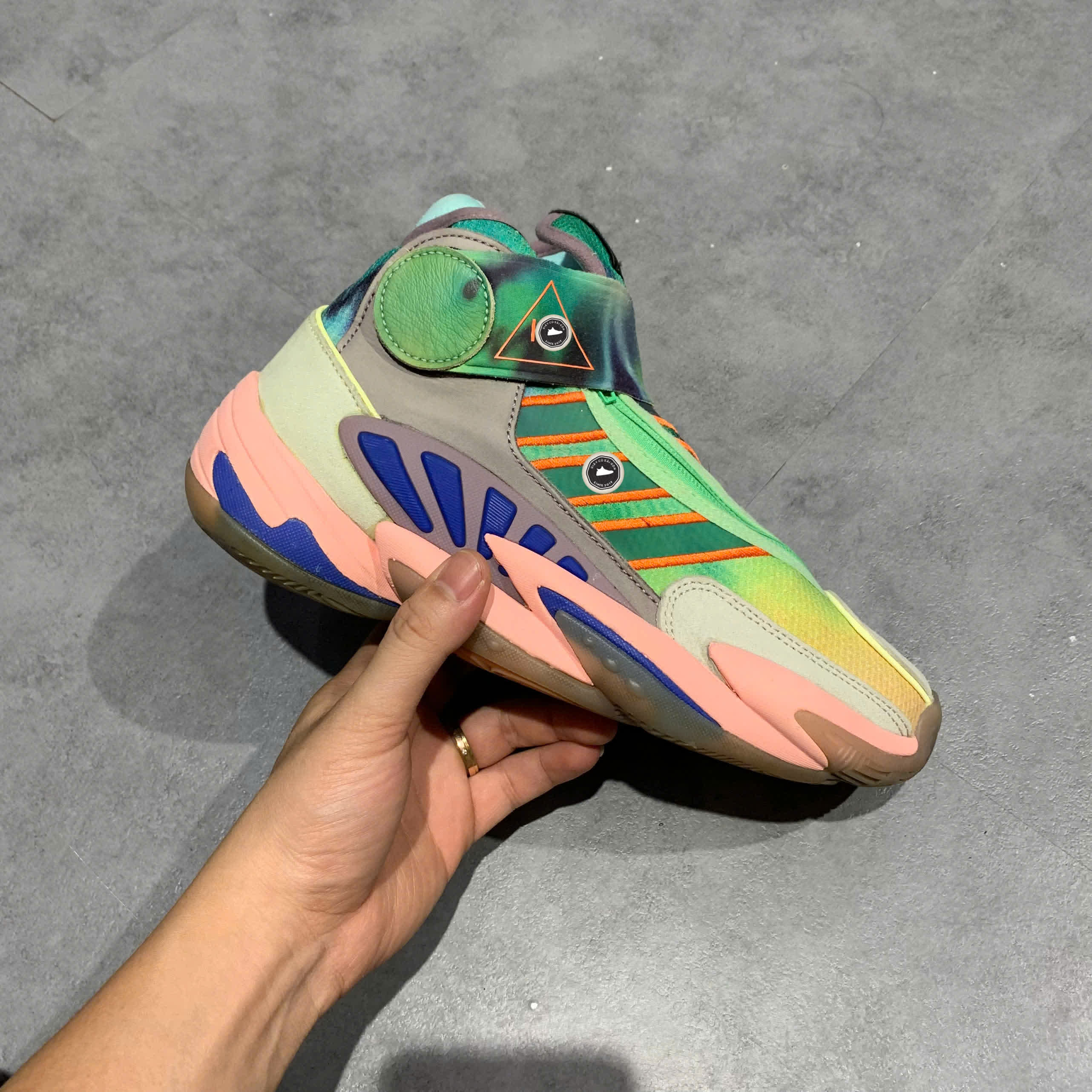 PHARRELL X ADIDAS 0 TO 60 STMT ‘REFLEXOLOGY’ FV7333 – SIZE 40 GIÀY 2HAND CHÍNH HÃNG [PVN19199]
