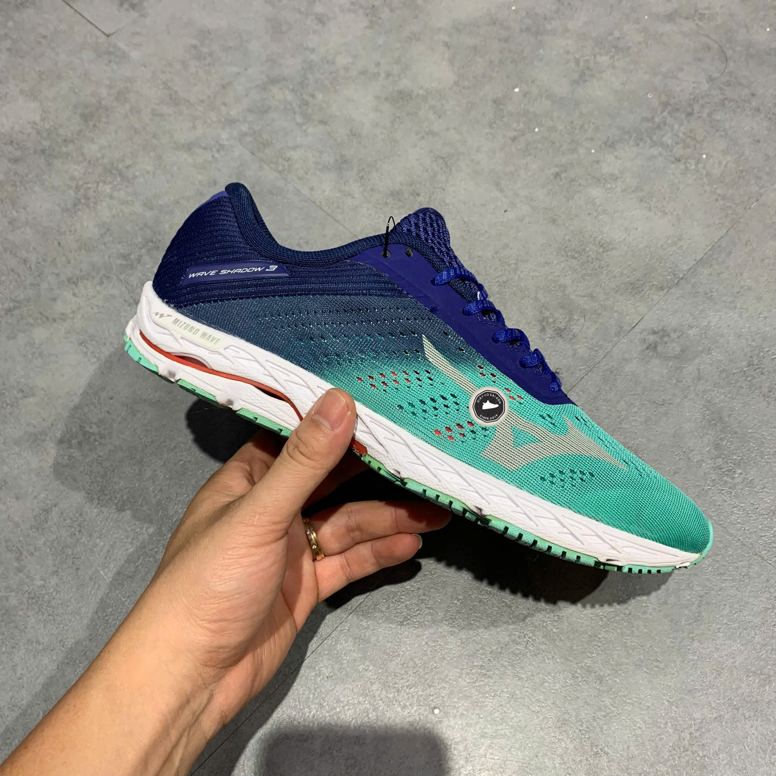 MIZUNO WAVE SHADOW 3 – J1GD193040 SIZE 40 – GIÀY 2HAND CHÍNH HÃNG