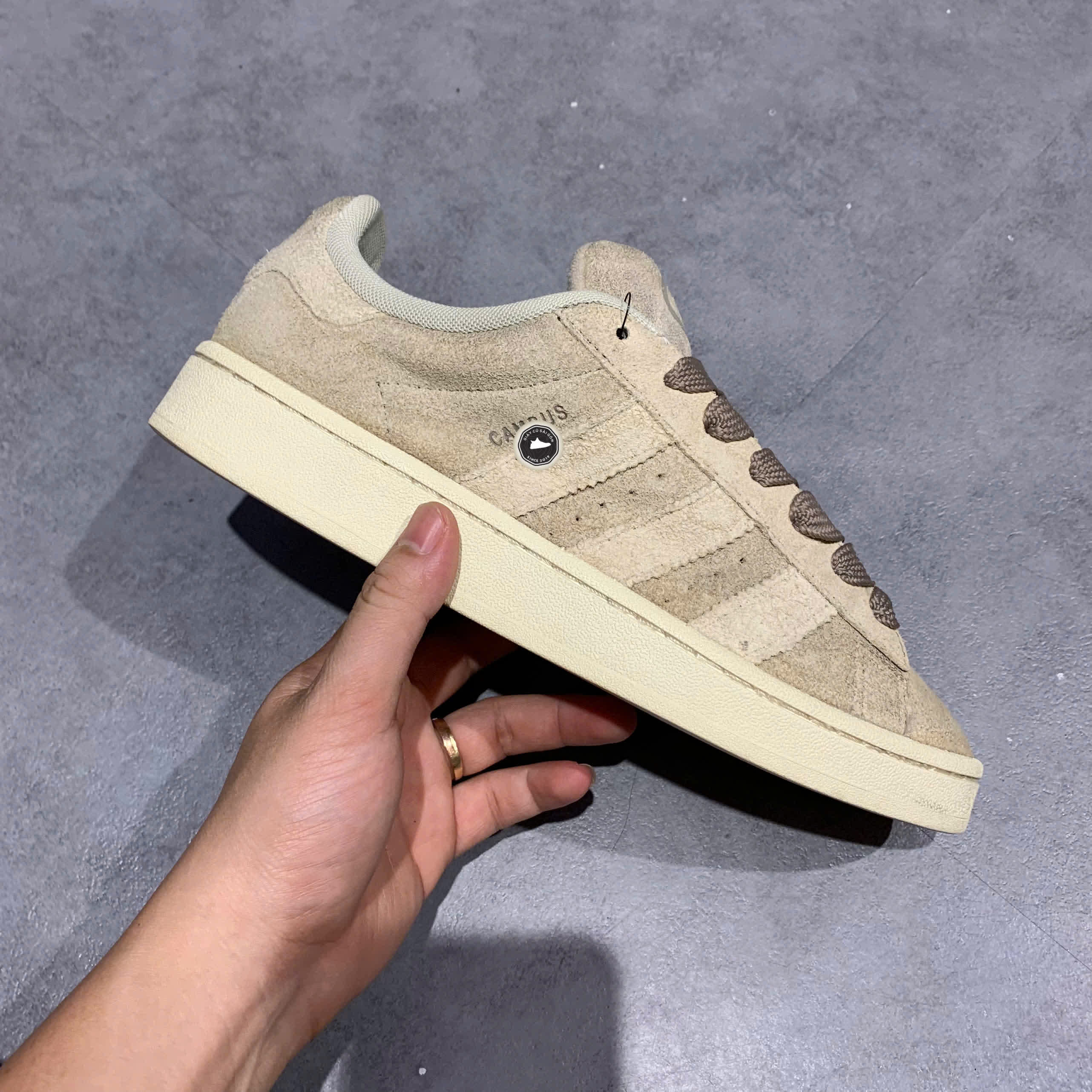 ADIDAS WOMEN CAMPUS 00s IG5995 SIZE 40 2/3 – GIÀY 2HAND CHÍNH HÃNG.
