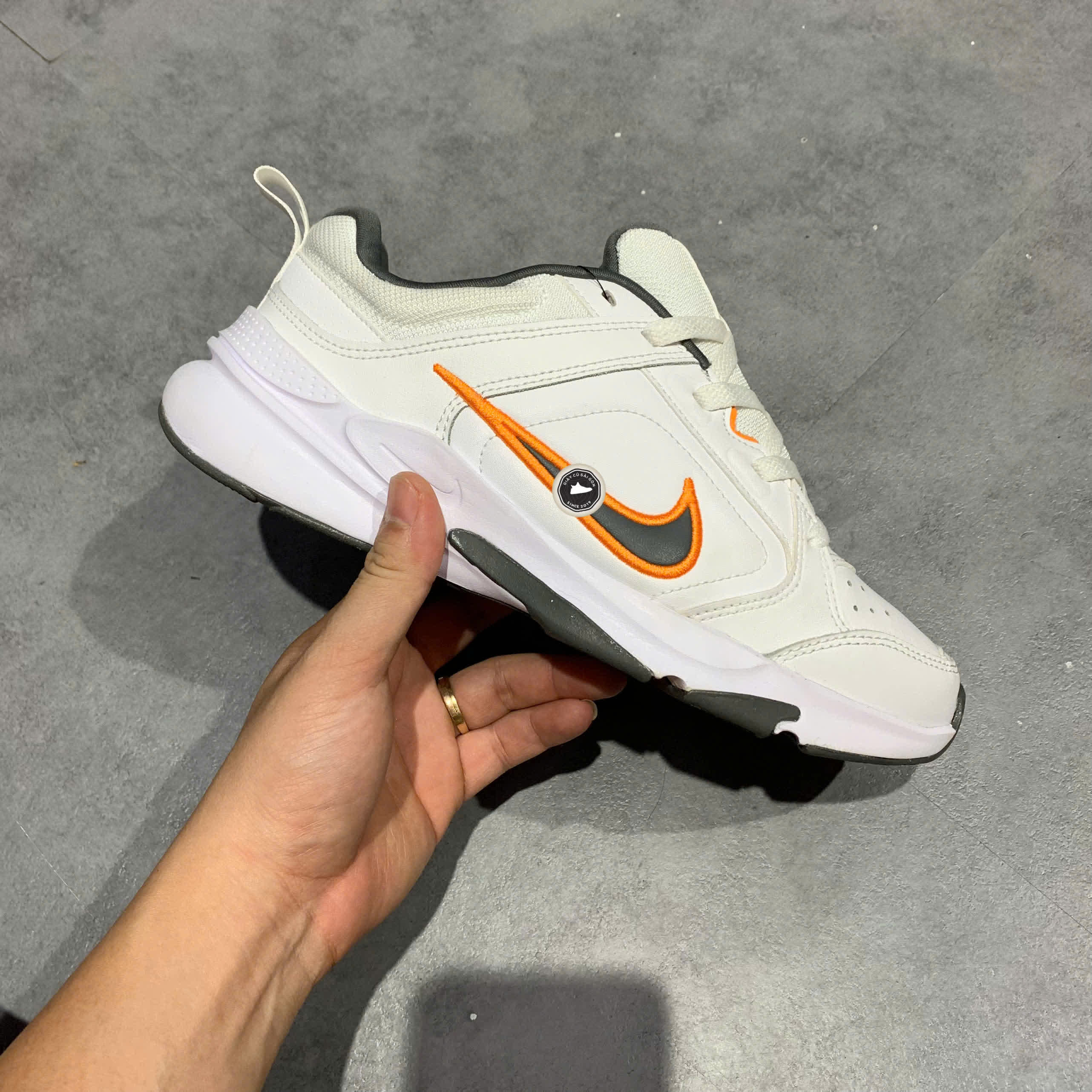 NIKE DEFY ALL DAY – DJ1196 104 SIZE 40 – GIÀY 2HAND CHÍNH HÀNG