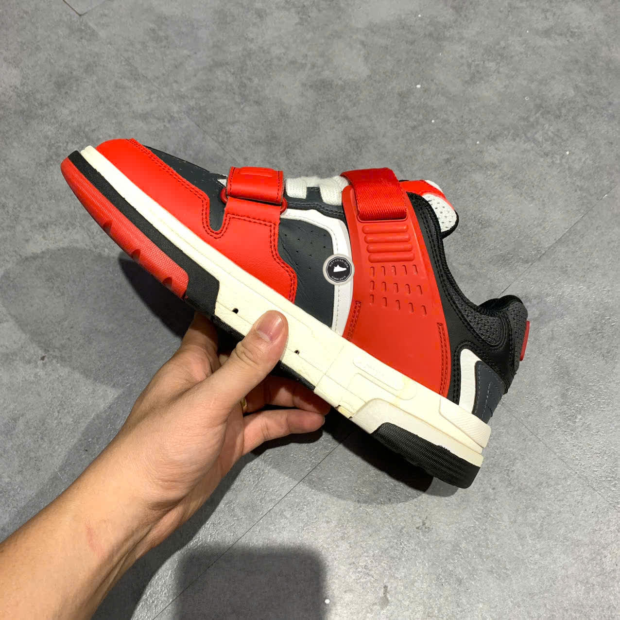 FILA DOPPIO “RED” F12M241206FBF SIZE 41 GIÀY 2HAND CHÍNH HÃNG PVN19668