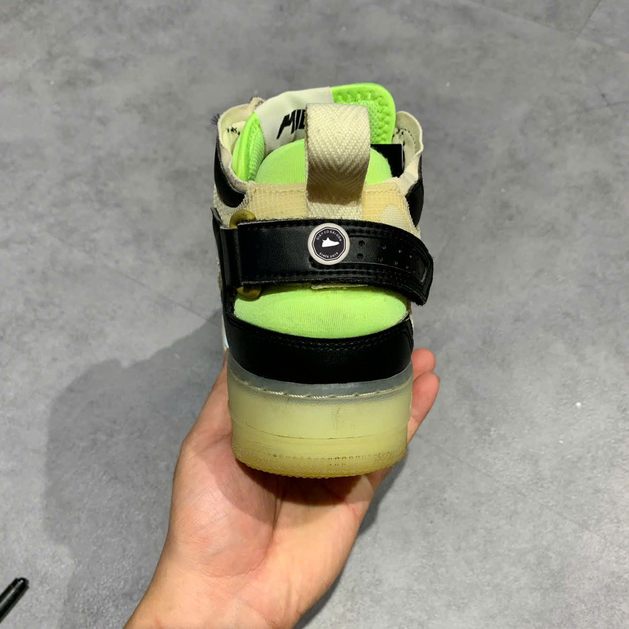 NIKE AIR FORCE 1 MID REACT “BLACK NEON” DQ1872-100 SIZE 41 GIÀY 2HAND CHÍNH HÃNG PVN19758