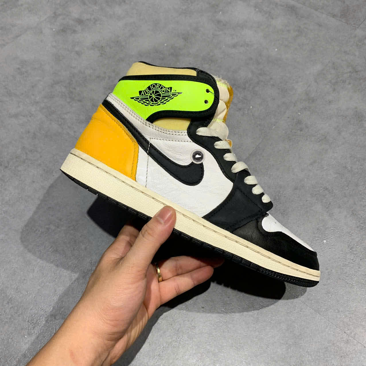 HOT Air Jordan Retro High Og Volt Gold NIKE AIR JORDAN