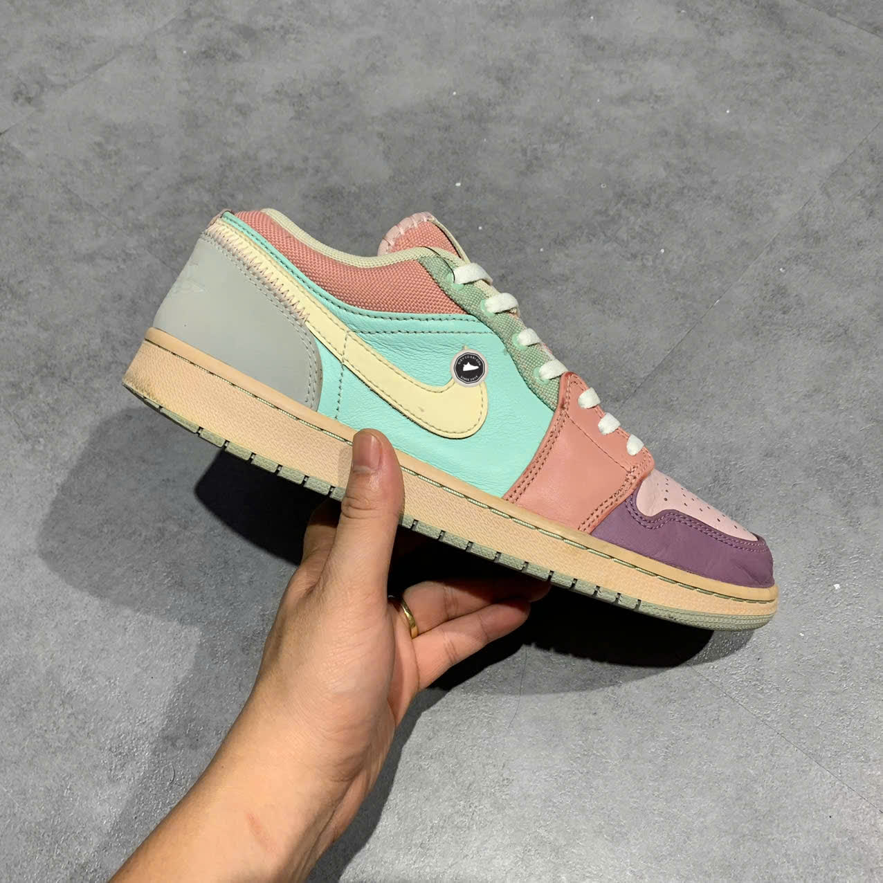 NIKE AIR JORDAN 1 LOW SE EASTER PASTEL DJ5196 615 SIZE 43 GIÀY 2HAND CHÍNH HÃNG PVN19768