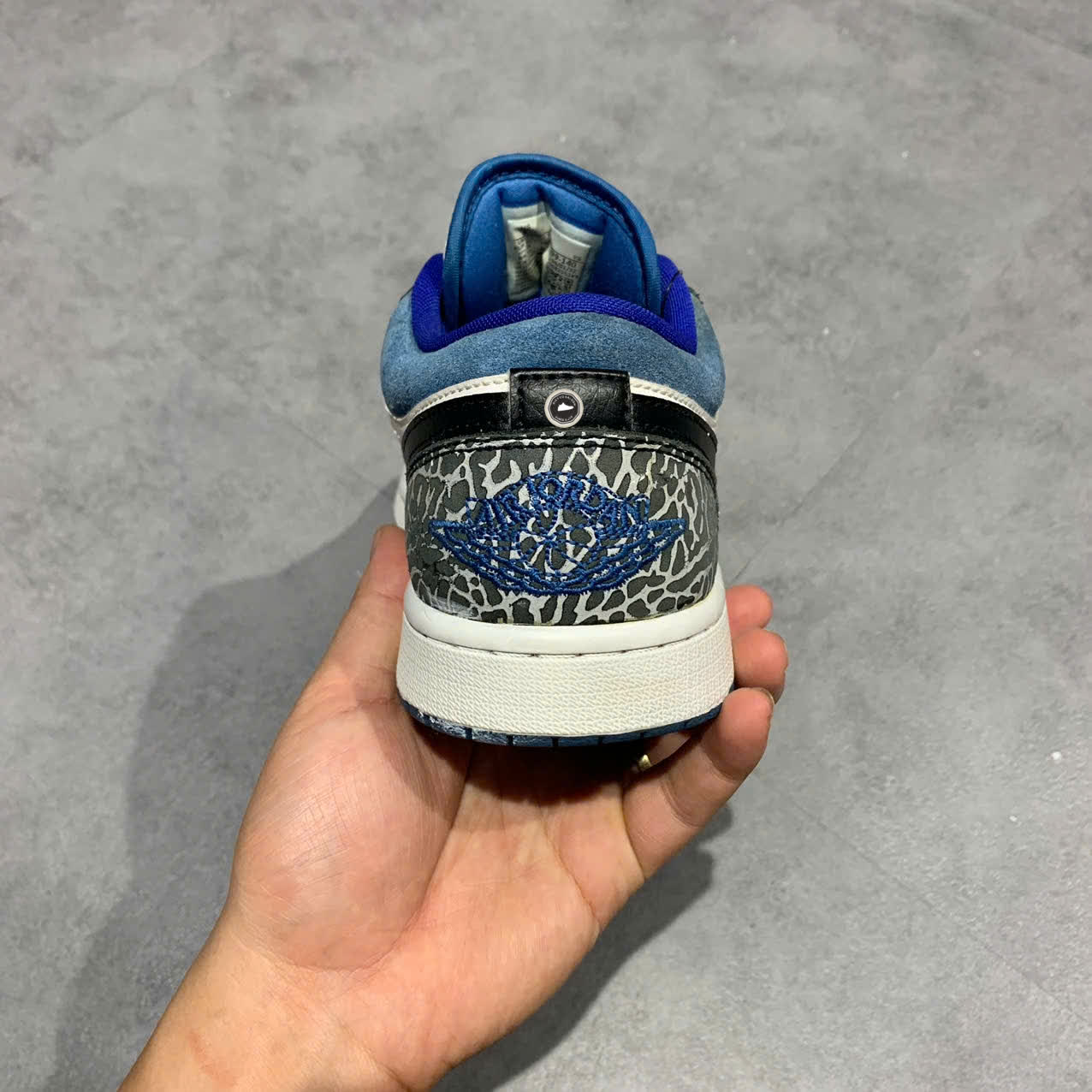 NIKE AIR JORDAN 1 LOW SE TRUE BLUE DM1199 140 SIZE 41 GIÀY 2HAND CHÍNH HÃNG PVN19764