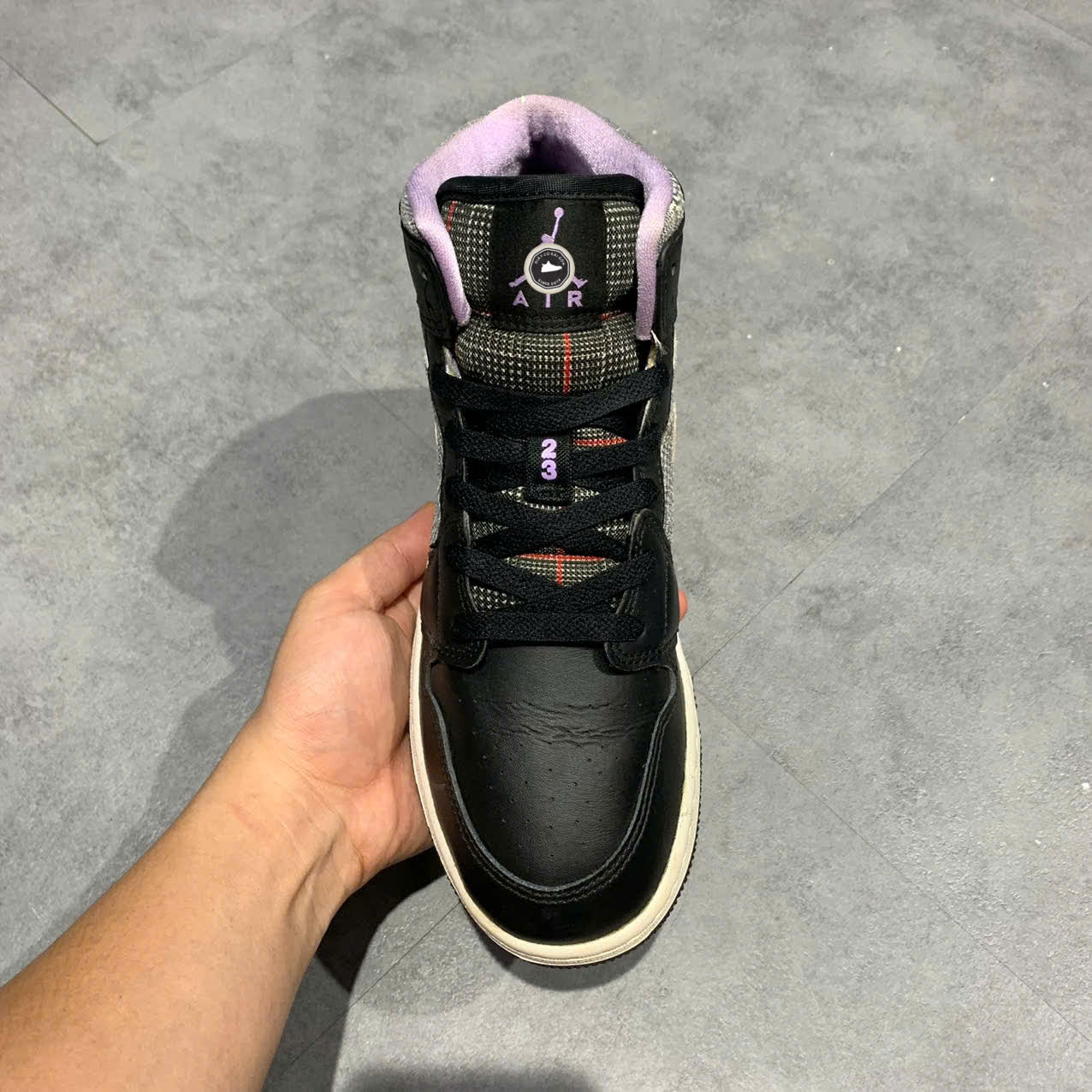 AIR JORDAN 1 MID SE HOUNDSTOOTH DC7226-015 SIZE 40 GIÀY 2HAND CHÍNH HÃNG PVN19797