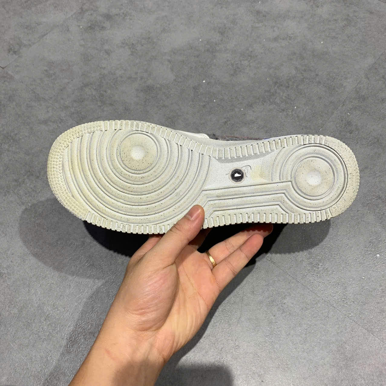 NIKE AIR FORCE 1 LOW '07 RECYCLED WHITE CU5625 122 SIZE 42 GIÀY 2HAND CHÍNH HÃNG PVN19759