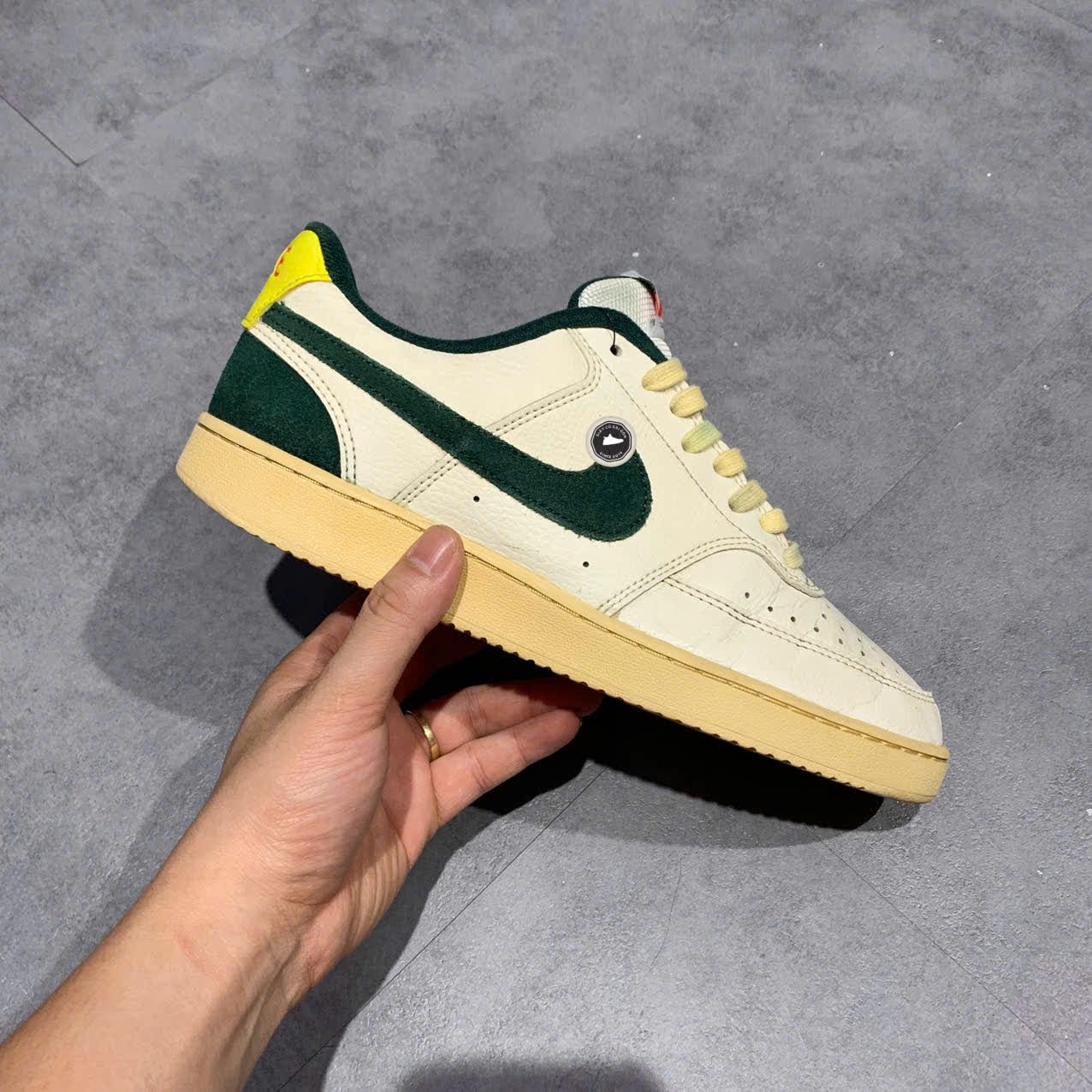 NIKE COURT VISION LOW SAIL PRO GREEN FD0320 133 SIZE 42 GIÀY 2HAND CHÍNH HÃNG PVN19665