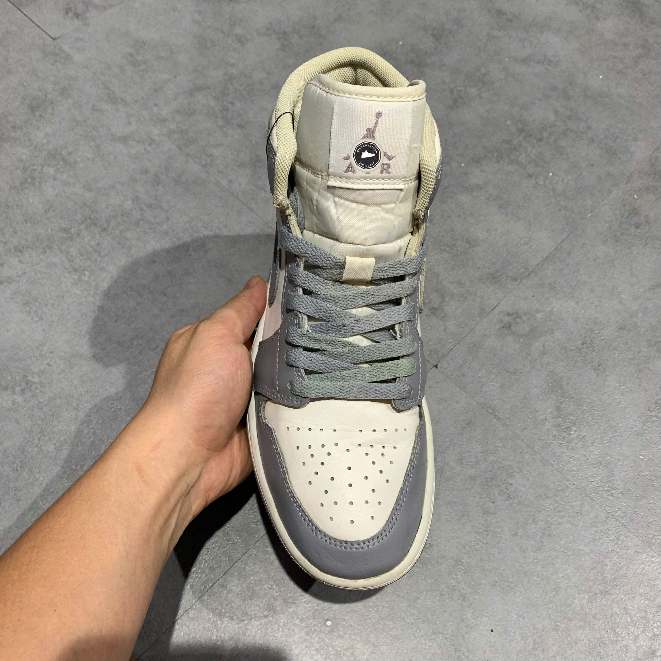 NIKE AIR JORDAN 1 MID 'STEALTH' BQ6472-115 GIÀY 2HAND CHÍNH HÃNG PVN19752