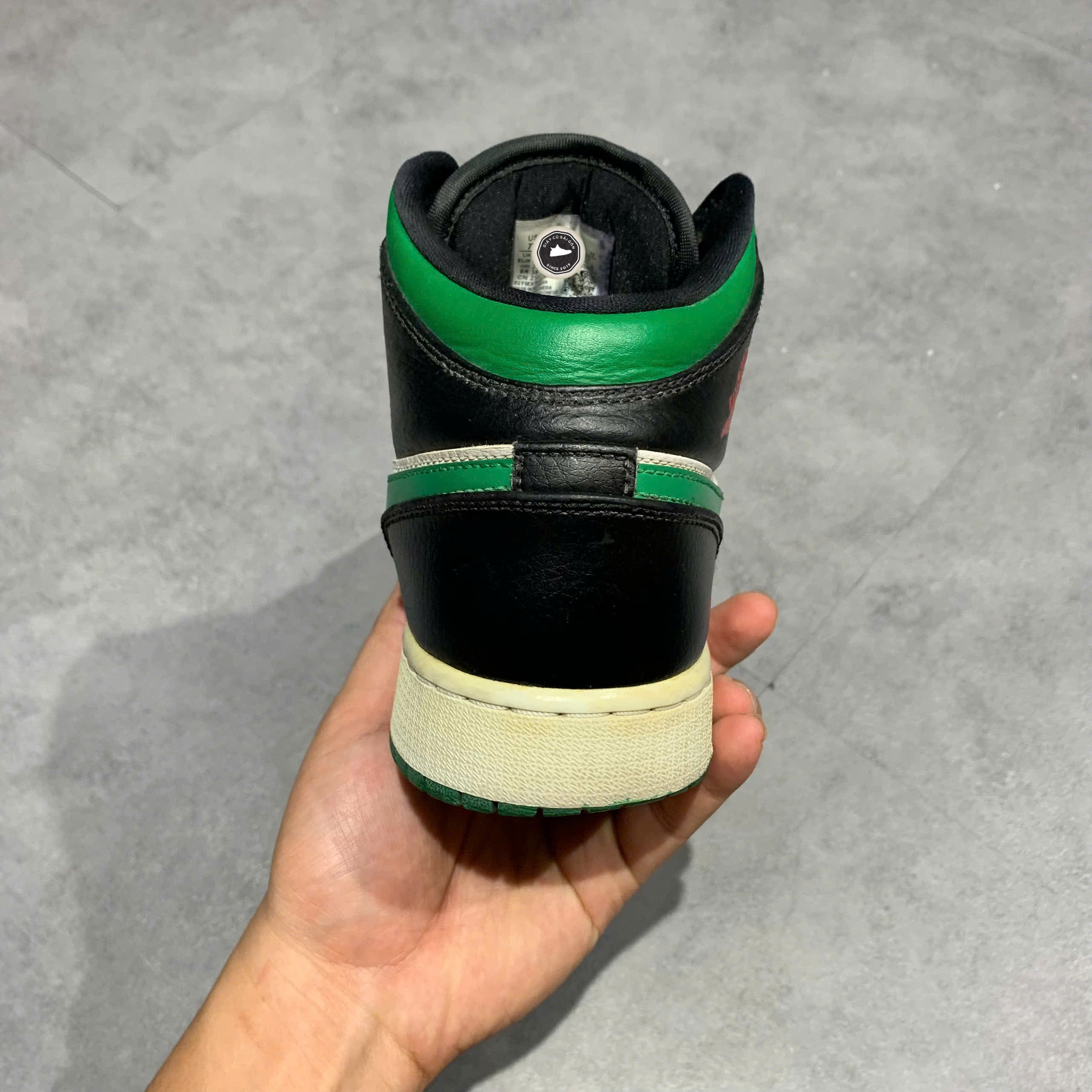 NIKE AIR JORDAN 1 MID “BLACK PINE GREEN” 554725-067 SIZE 40 GIÀY 2HAND CHÍNH HÃNG PVN19749