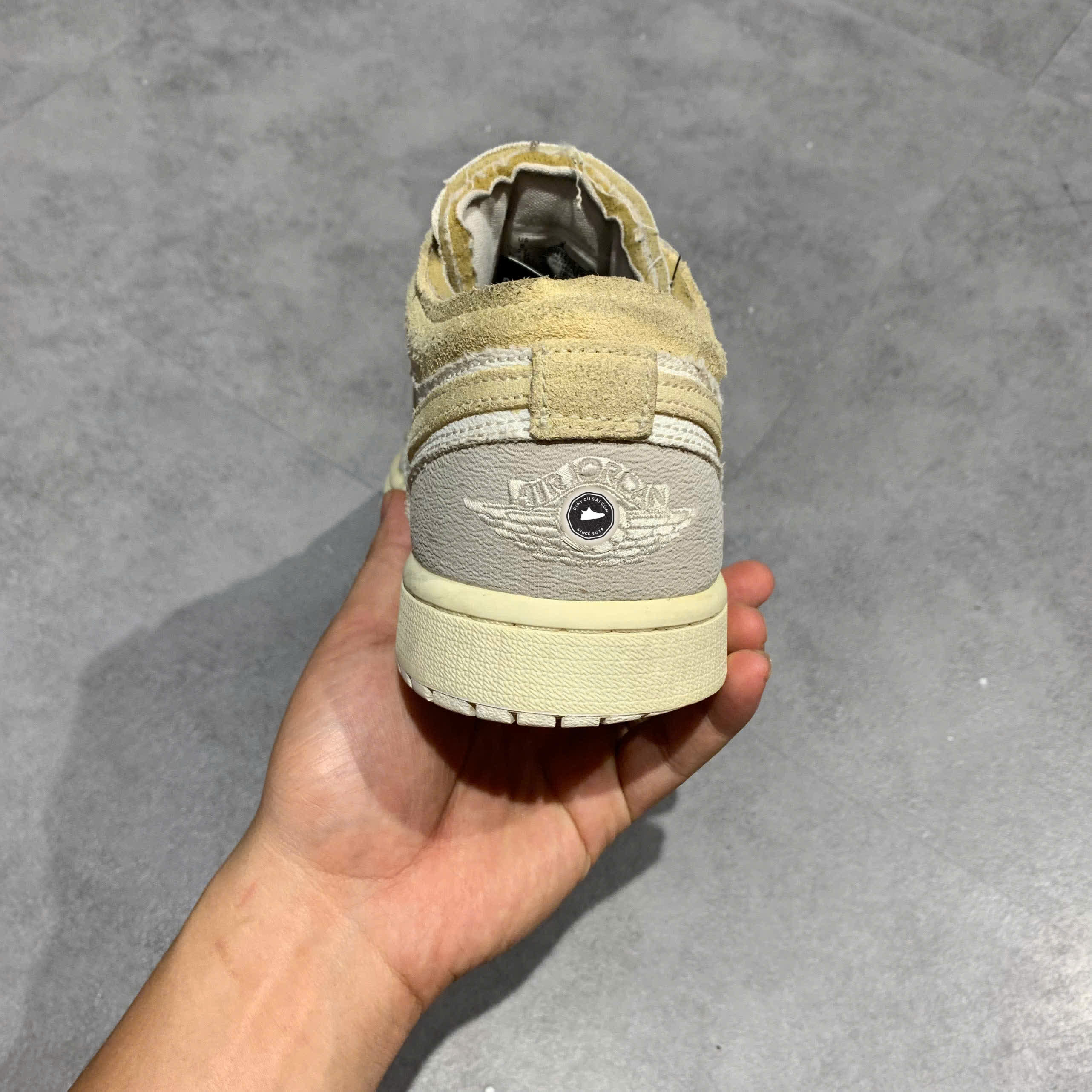 NIKE AIR JORDAN 1 LOW SE CRAFT TECH GREY DN1635-002 SIZE 41 GIÀY 2HAND CHÍNH HÃNG PVN19782