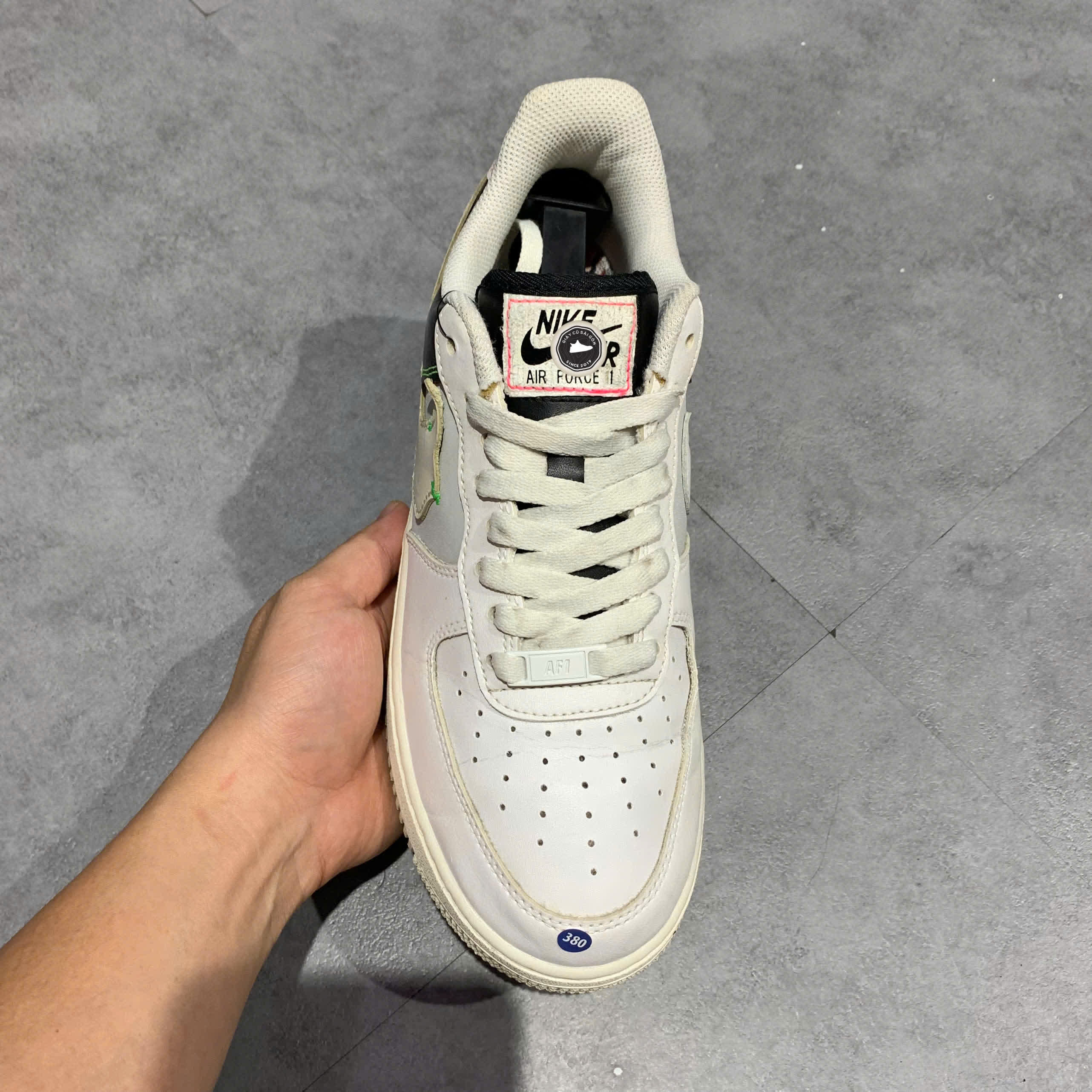 NIKE AIR FORCE 1 LOW “POP ART” DV1229-111 SIZE 41 GIÀY 2HAND CHÍNH HÃNG PVN19843