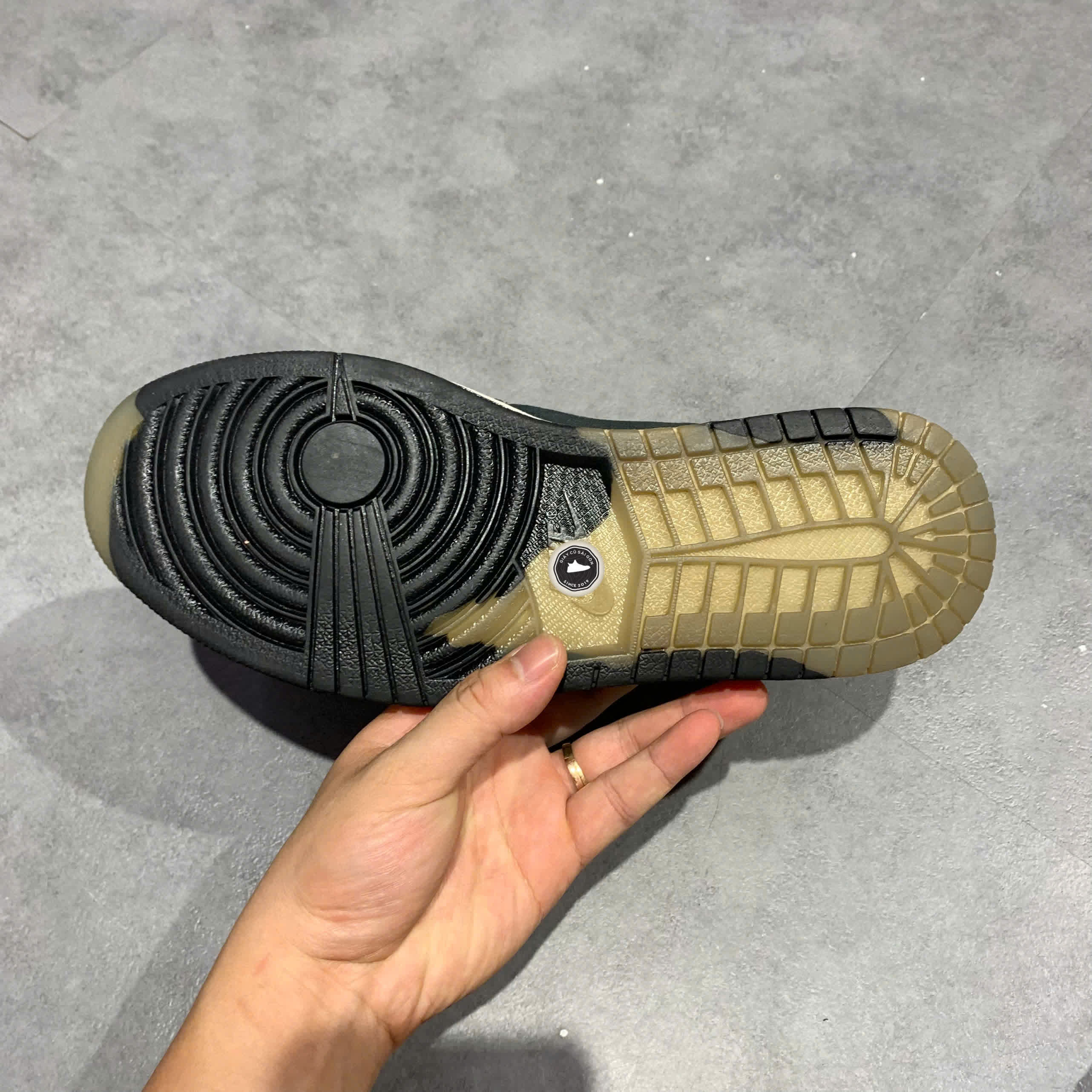 NIKE AIR JORDAN 1 HIGH ELEMENT GORE-TEX DB2889-001 SIZE 41 GIÀY 2HAND CHÍNH HÃNG PVN19834