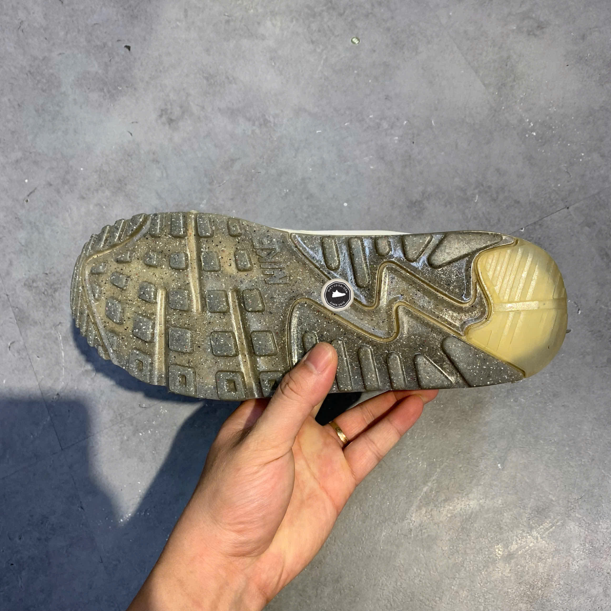 Nike Air Max 90 Terrascape “Triple White” DQ3987-101 SIZE 40 1/3