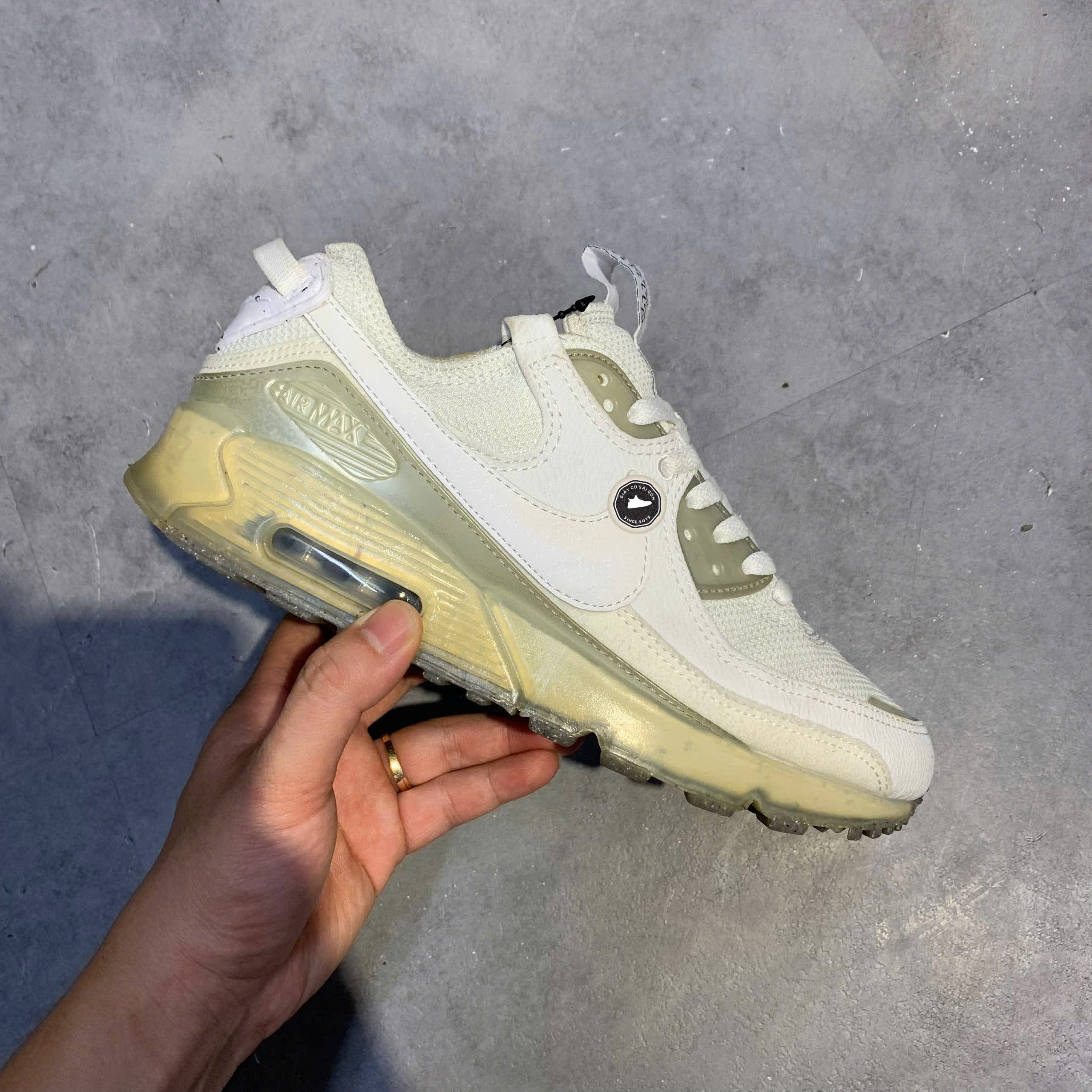 Nike Air Max 90 Terrascape “Triple White” DQ3987-101 SIZE 40 1/3