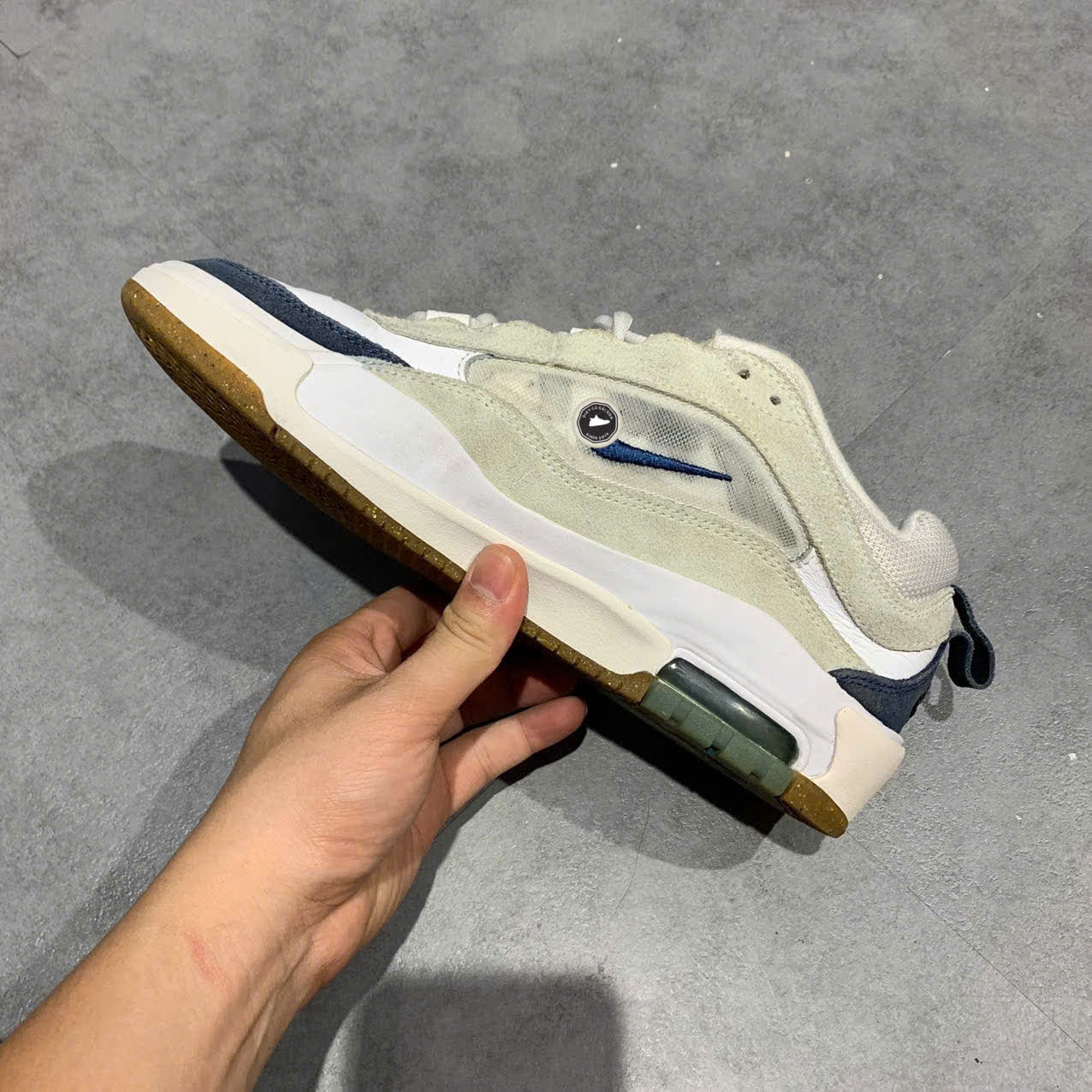 NIKE AIR MAX ISHOD WAIR SB "WHITE NAVY" FB2393-102 SIZE 42 GIÀY 2HAND CHÍNH HÃNG PVN19610