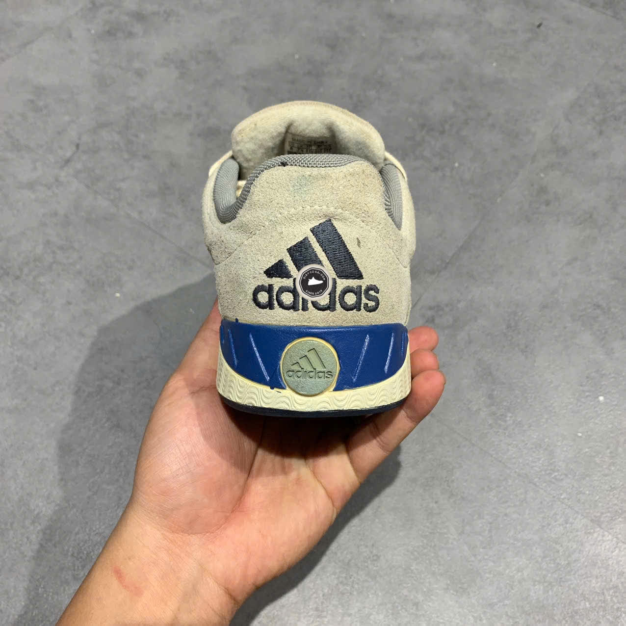 ADIDAS ADIMATIC “CLOUD WHITE × NAVY × SKY BLUE” IG6006 SIZE 41 1/3 GIÀY 2HAND CHÍNH HÃNG PVN19540