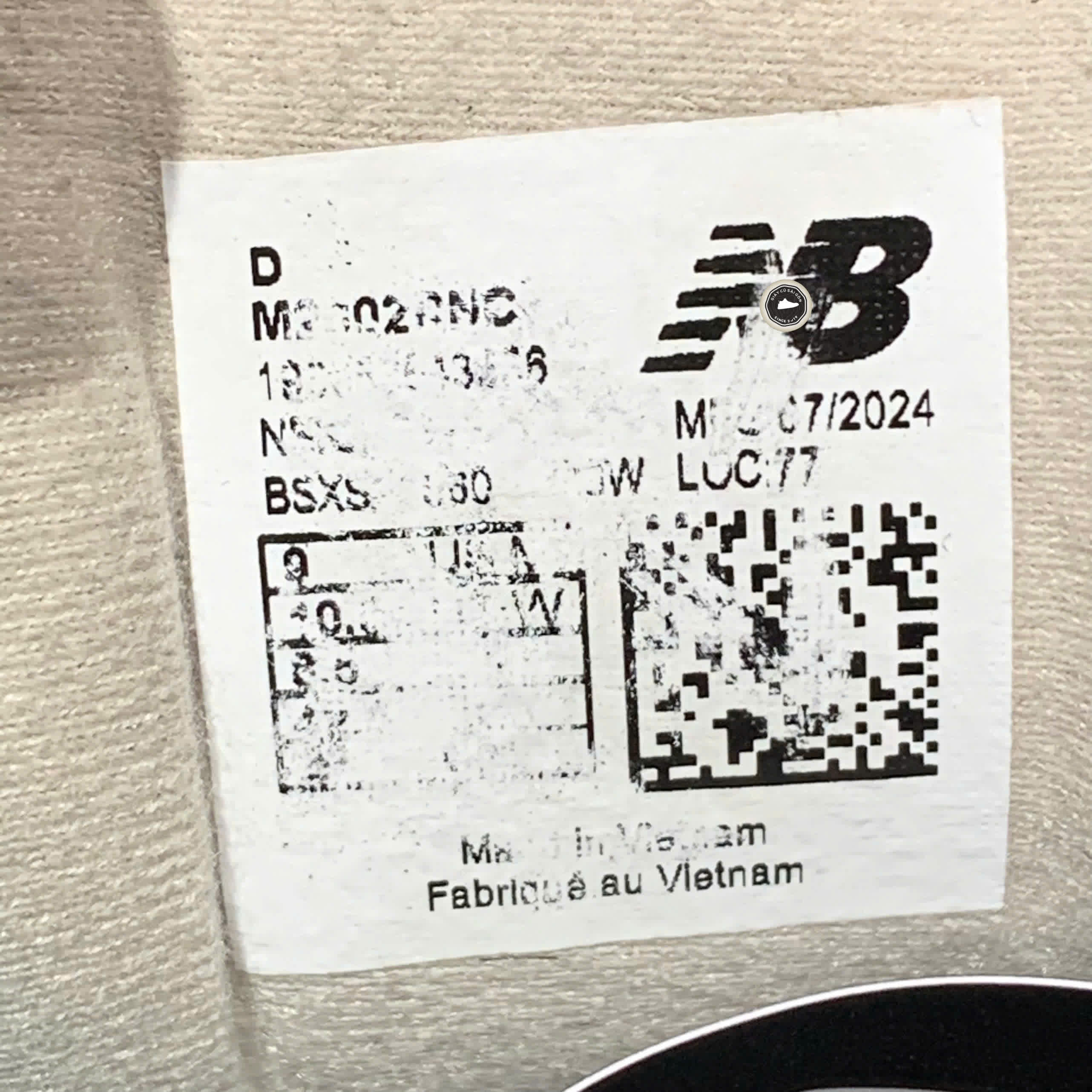 NEW BALANCE 2002R M2002RNC SIZE 42.5 GIÀY 2HAND CHÍNH HÃNG PVN19863