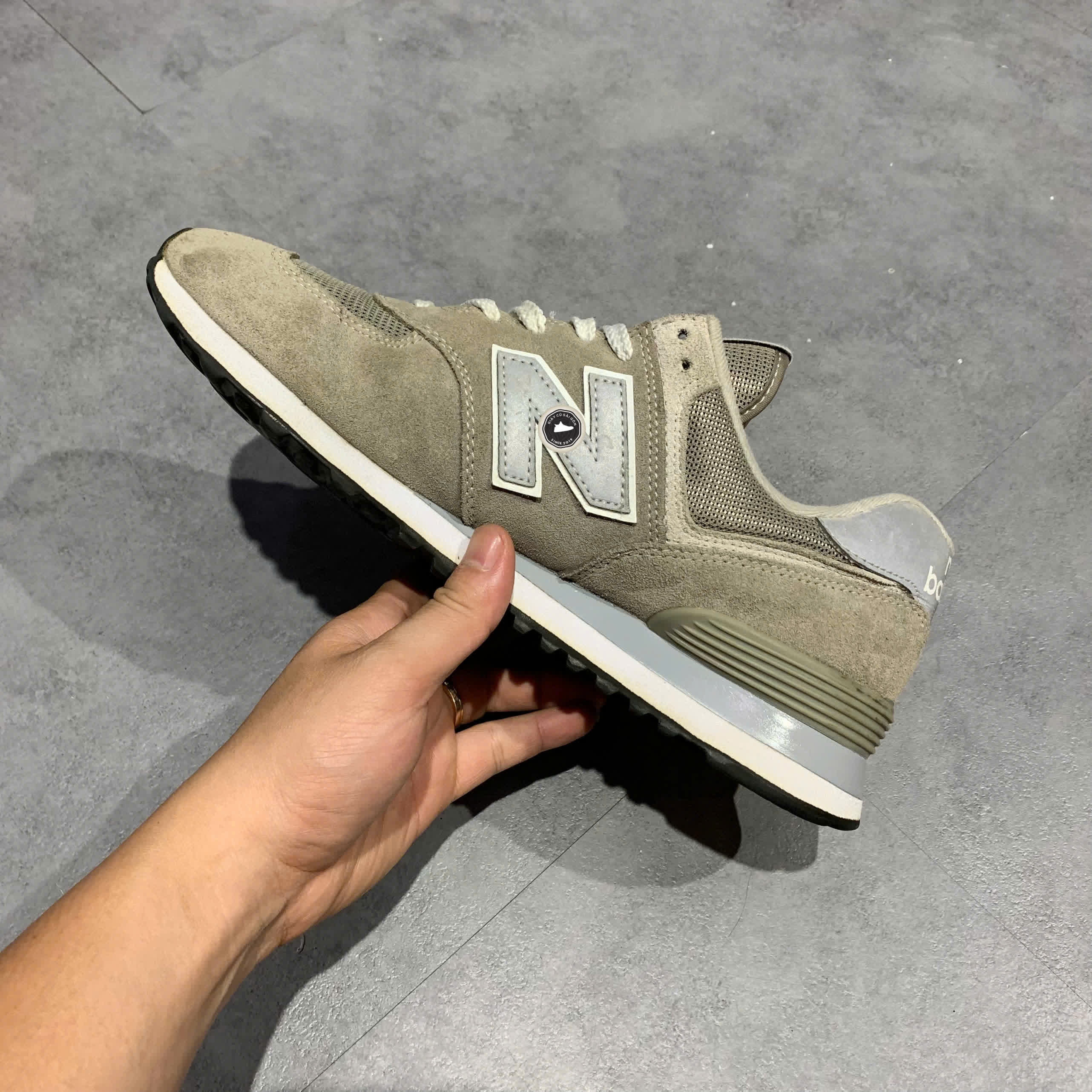 NEW BALANCE 574 ML574EGG SIZE 42.5 GIÀY 2HAND CHÍNH HÃNG PVN19871