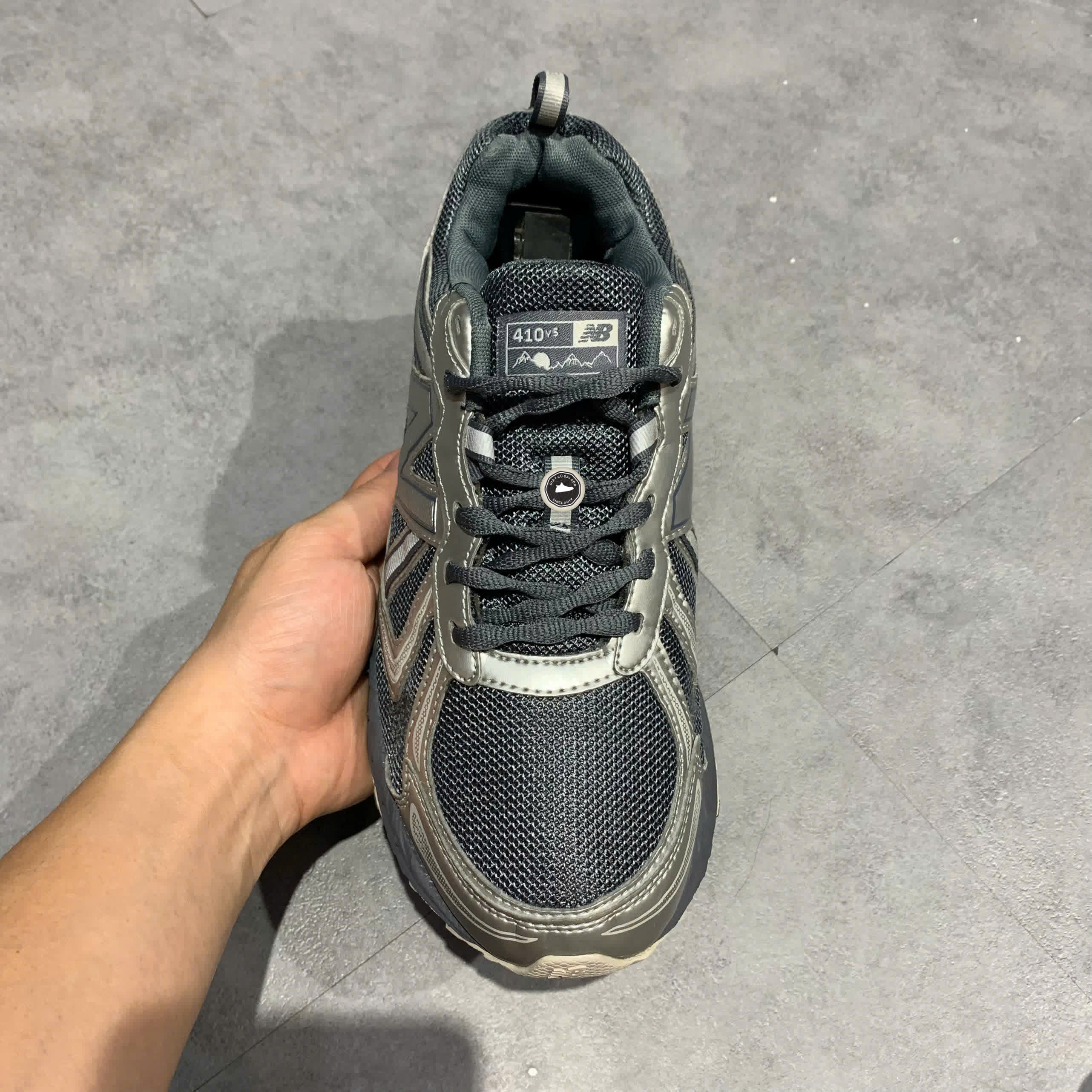 NEW BALANCE 410 MT410GS5 SIZE 41.5 GIÀY 2HAND CHÍNH HÃNG PVN19862