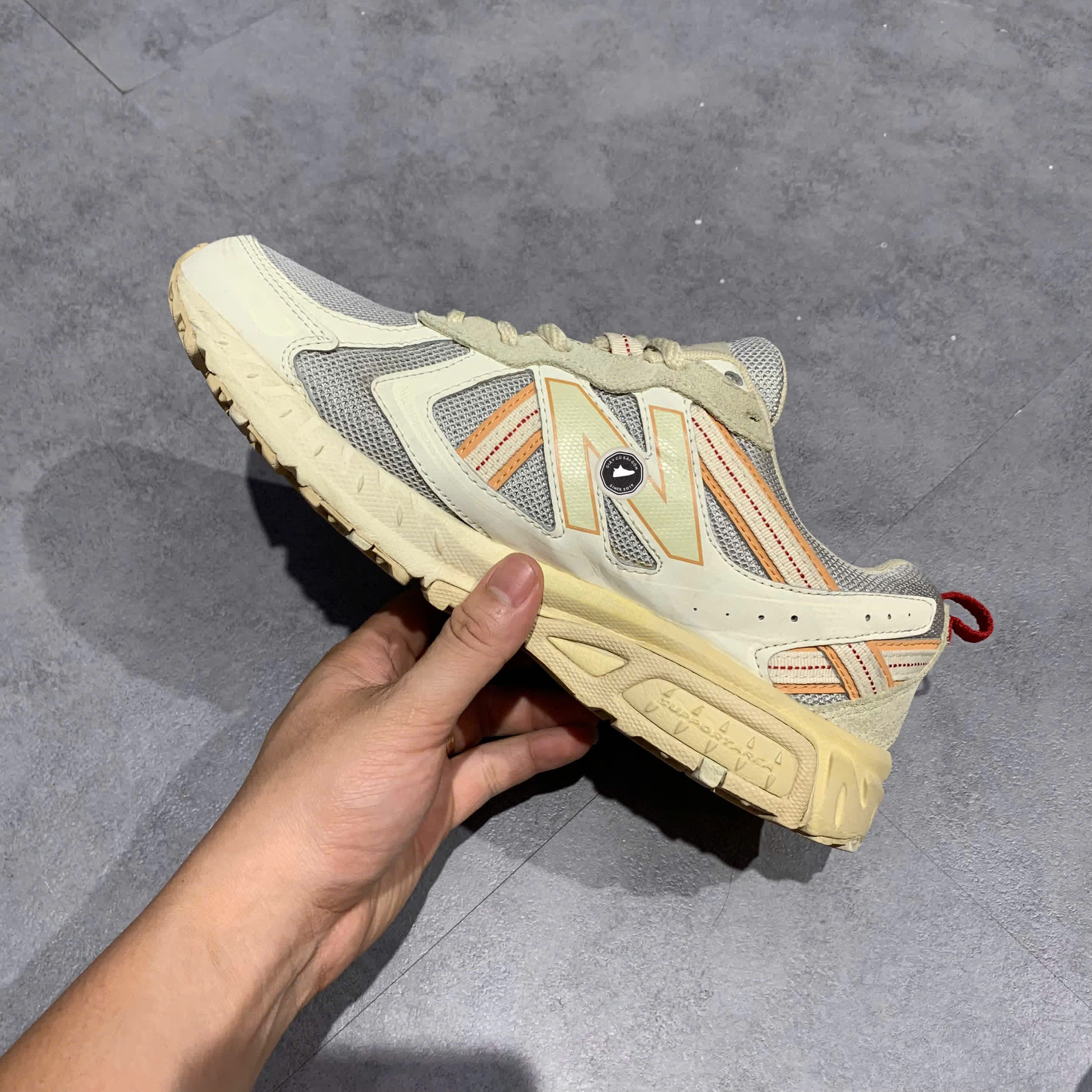 NEW BALANCE 410 MT410KA5 SIZE 41.5 GIÀY 2HAND CHÍNH HÃNG PVN19877