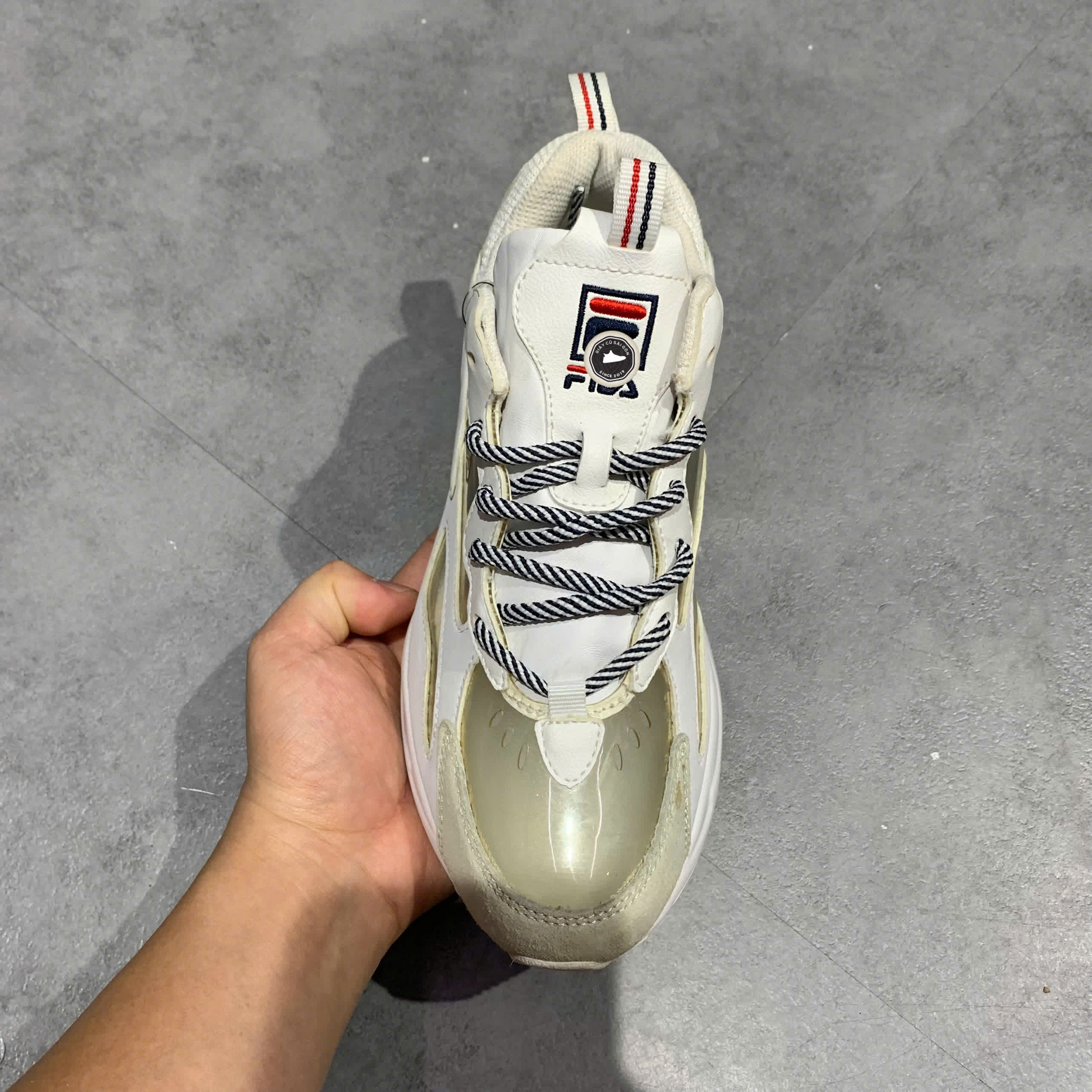 FILA RAY 'WHITE NAVY' FS1SIA3061X-WBK SIZE 38 GIÀY 2HAND CHÍNH HÃNG PVN20250