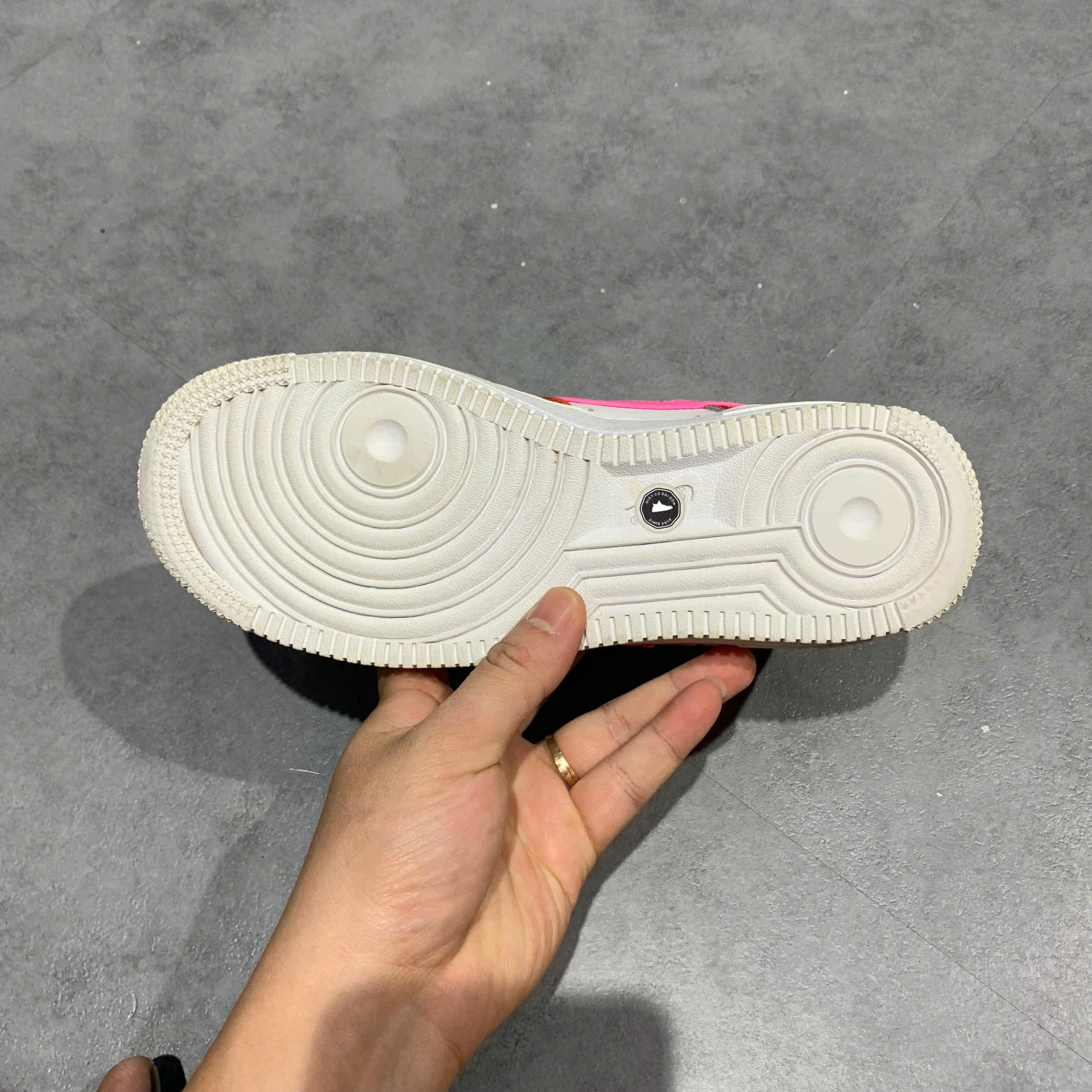 NIKE AIR FORCE 1 LOW VALENTINE’S DAY 2023 FD1031-600 SIZE 36.5 GIÀY 2HAND CHÍNH HÃNG PVN20118