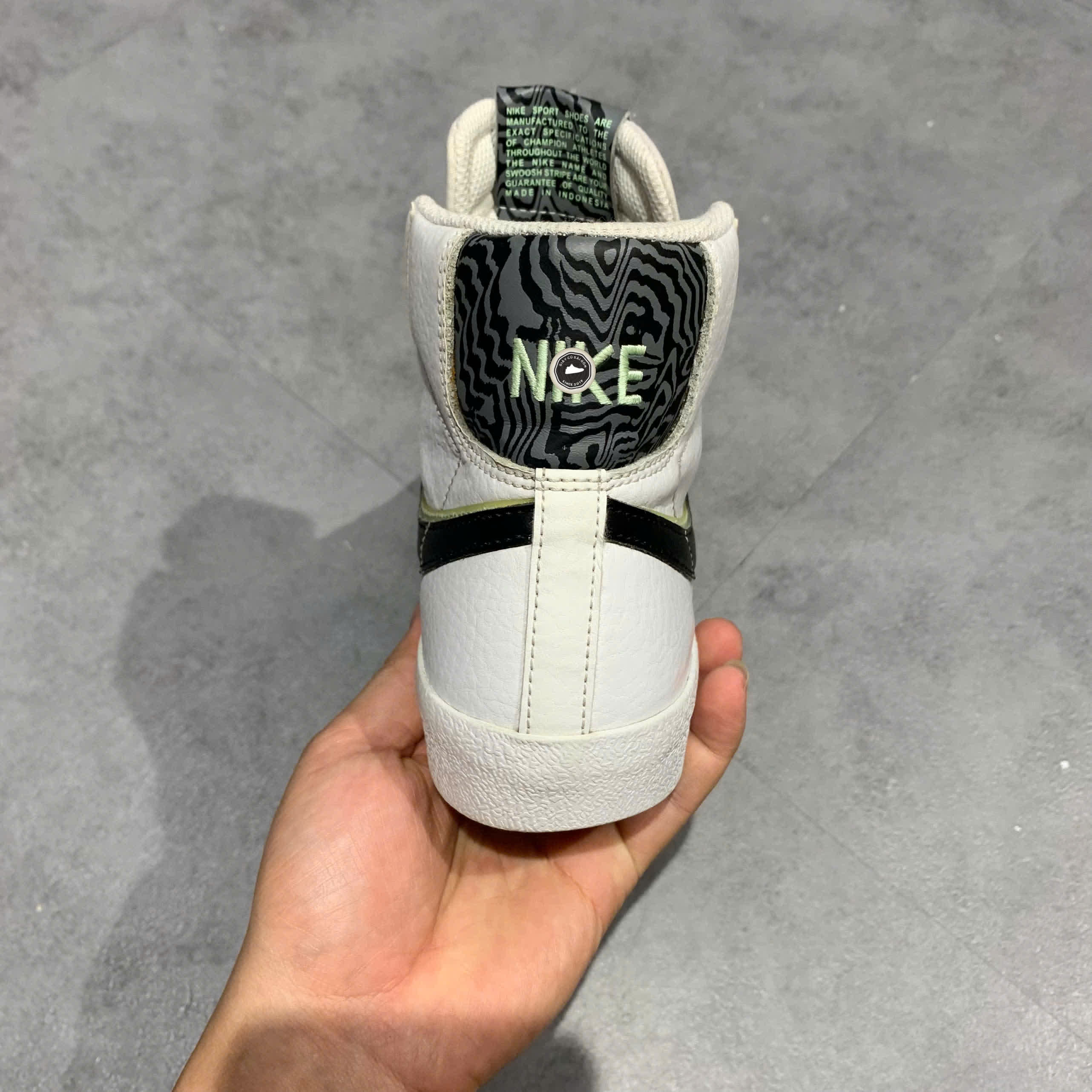 NIKE BLAZER MID ’77 SE DOUBLE SWOOSH DD1847-100 SIZE 37.5 GIÀY 2HAND CHÍNH HÃNG PVN20132