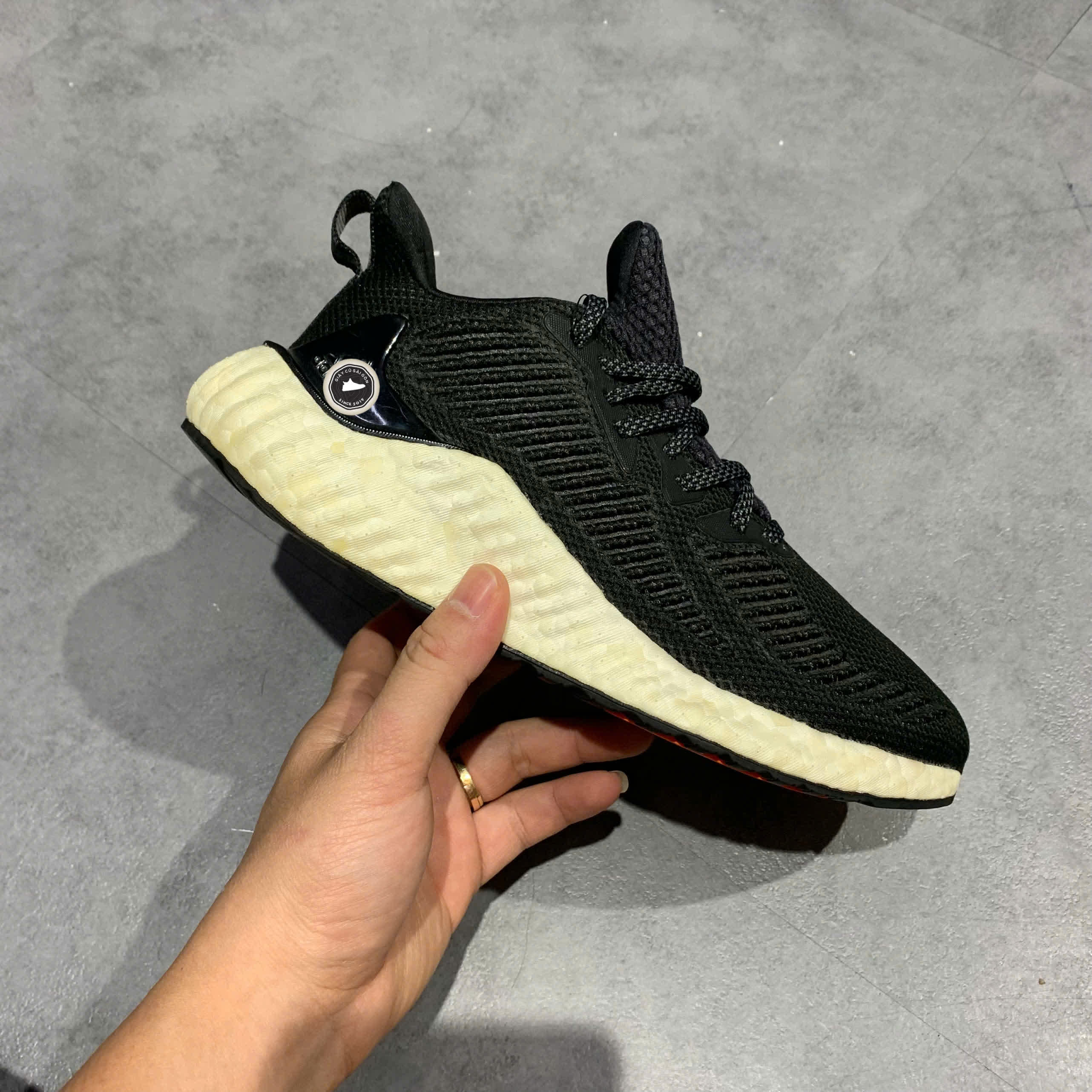 ADIDAS ALPHABOOST EF1183 SIZE 38 2/3 GIÀY 2HAND CHÍNH HÃNG PVN20217