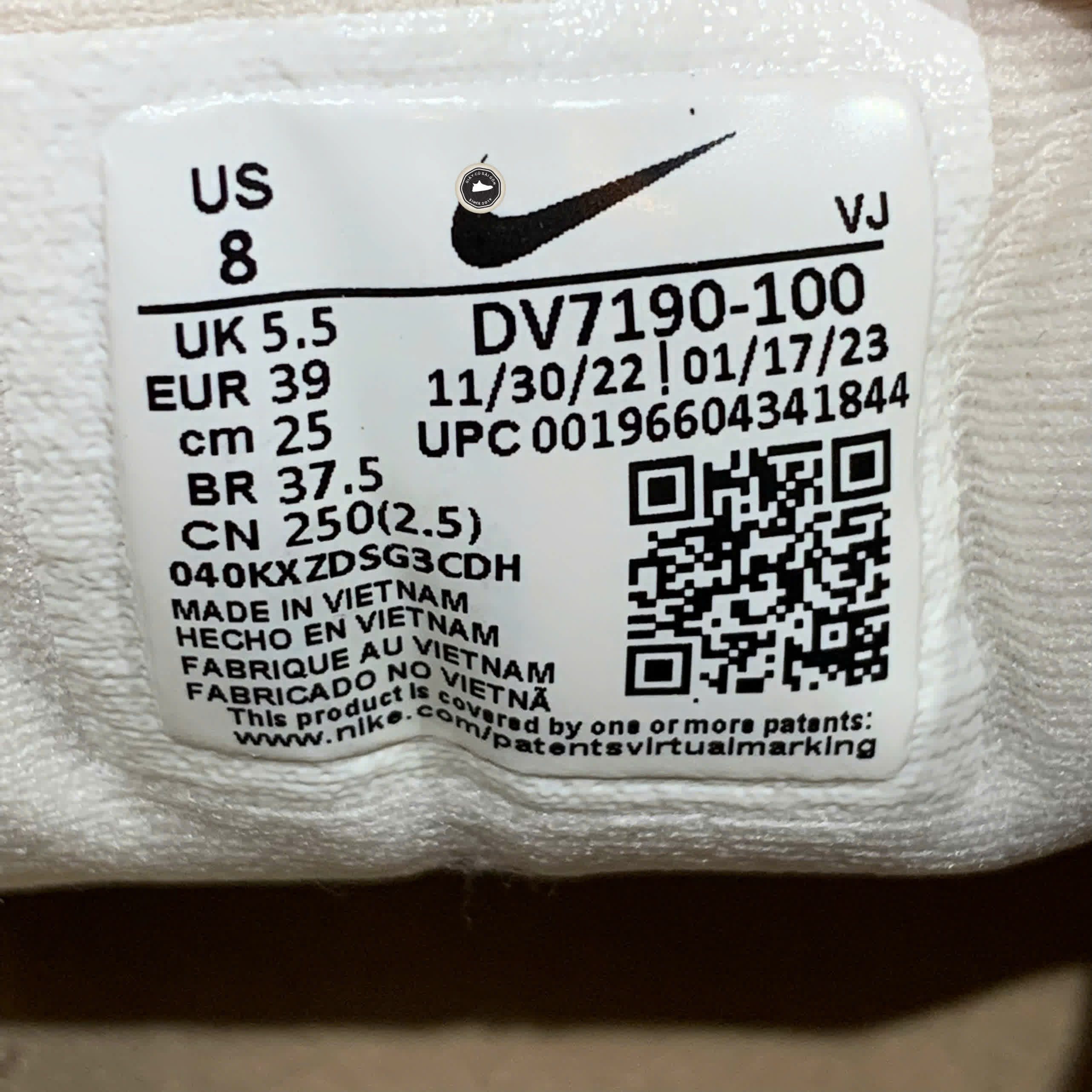 NIKE AIR MAX 90 FUTURA ‘SAIL SAND DRIFT’ DV7190-100 SIZE 39 PVN20235