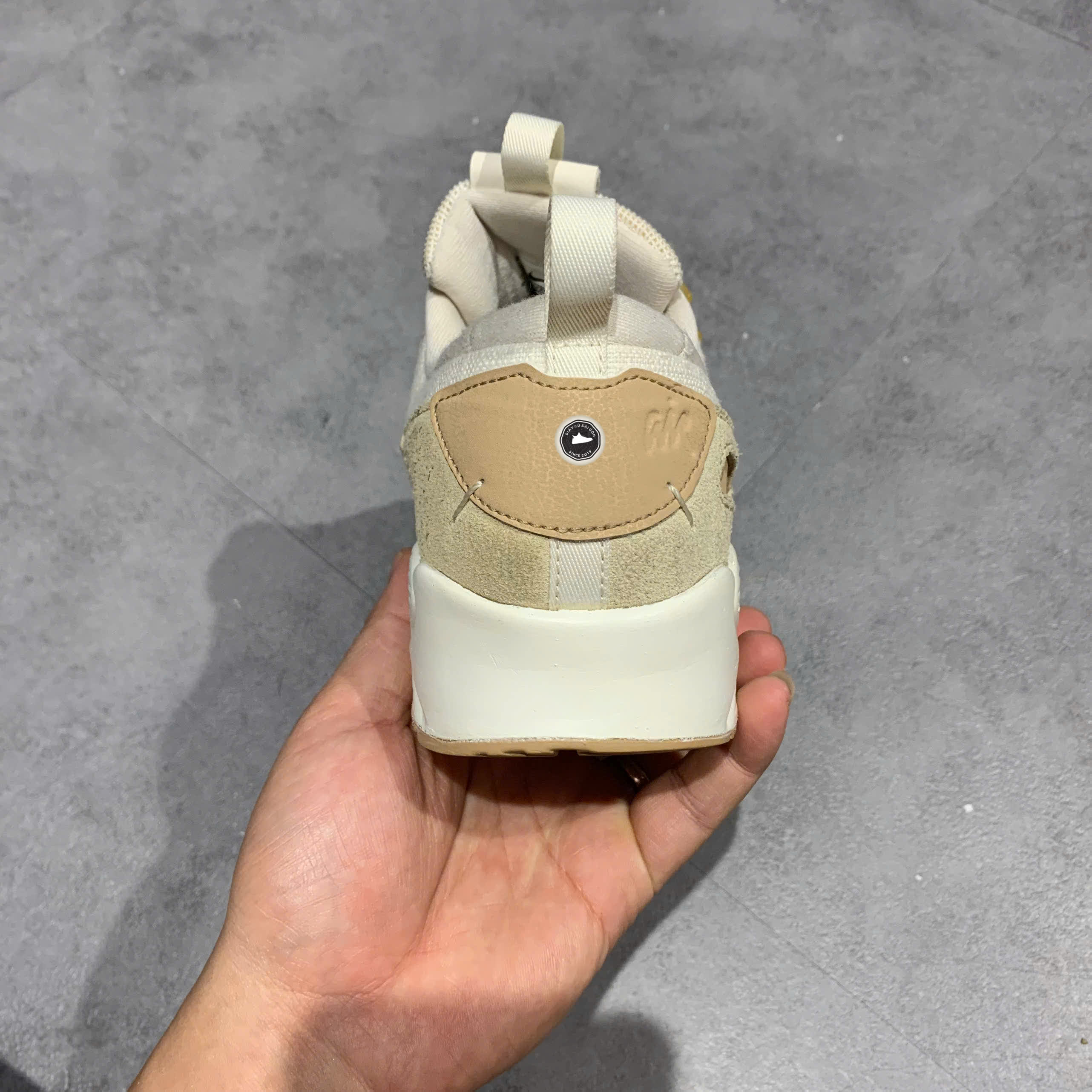 NIKE AIR MAX 90 FUTURA ‘SAIL SAND DRIFT’ DV7190-100 SIZE 39 PVN20235